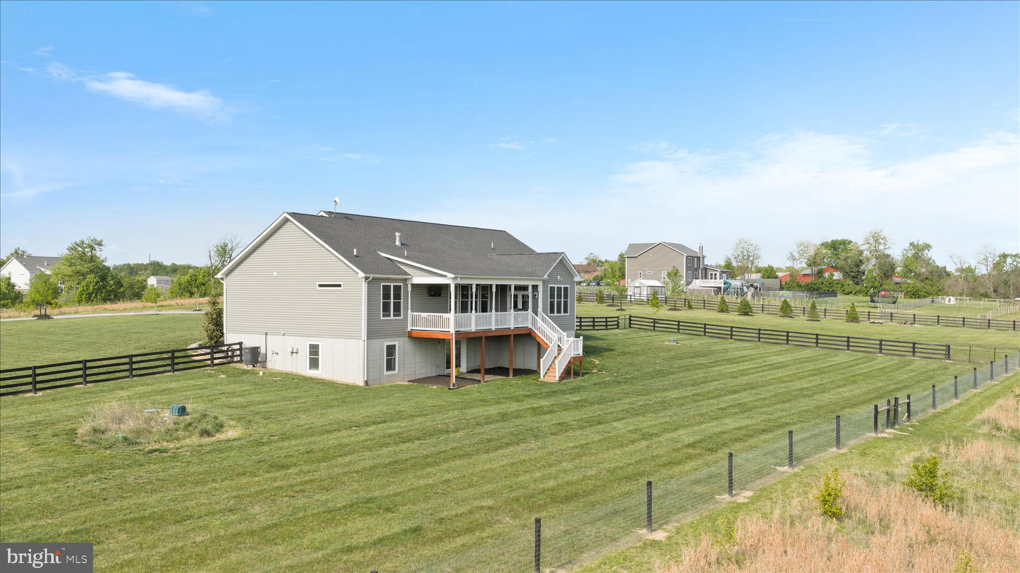 1015 REDBUD