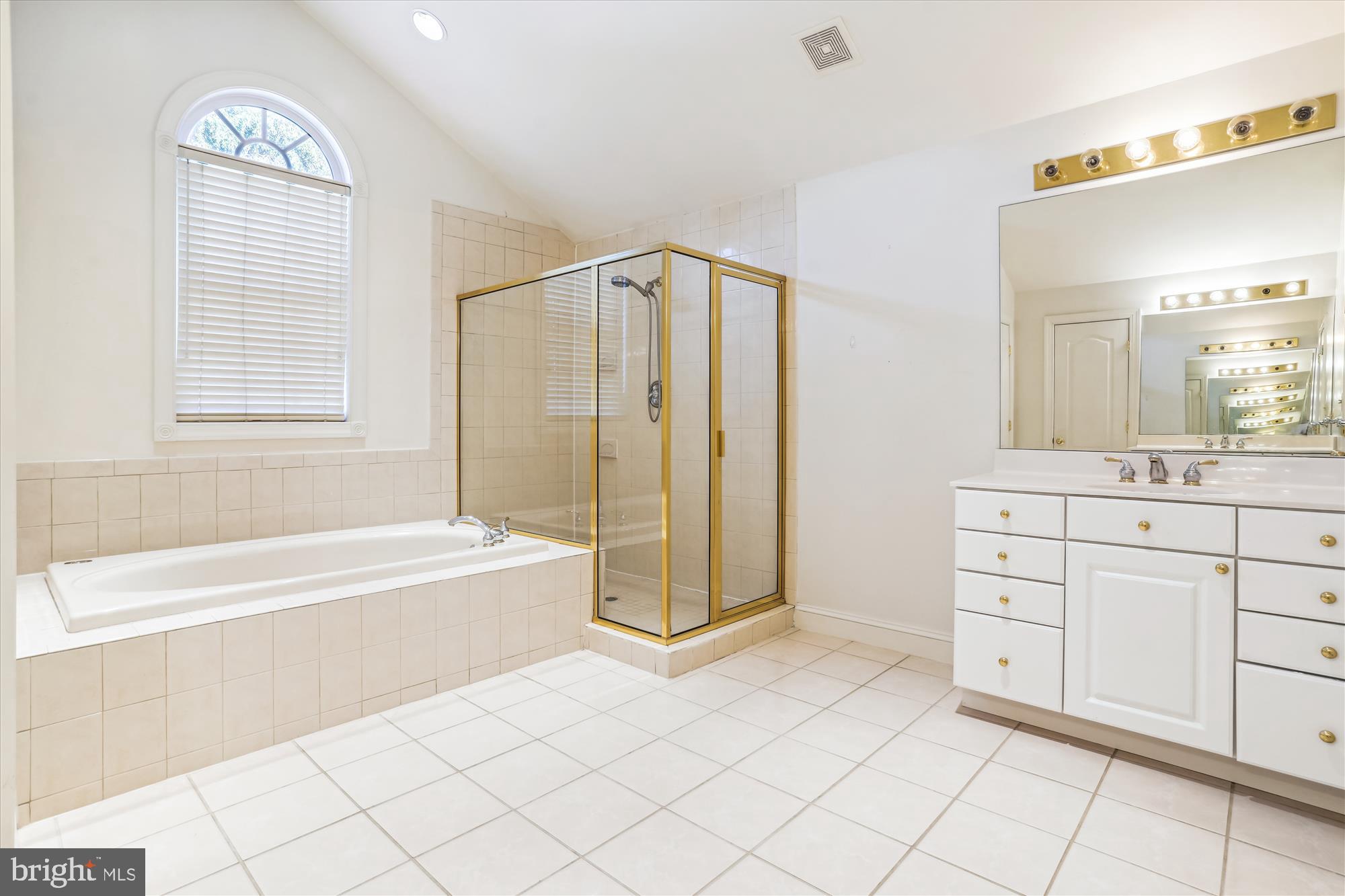 4512 CARRICO DRIVE