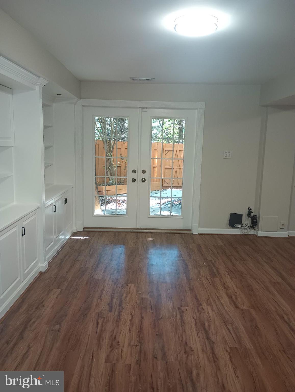 1848 GOLF VIEW COURT