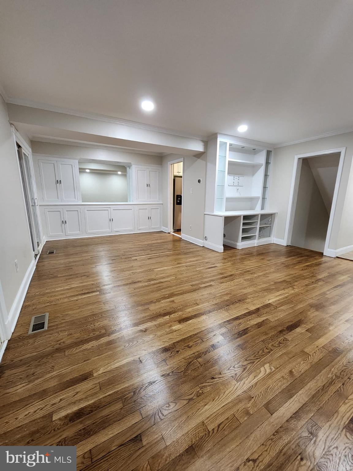 1848 GOLF VIEW COURT