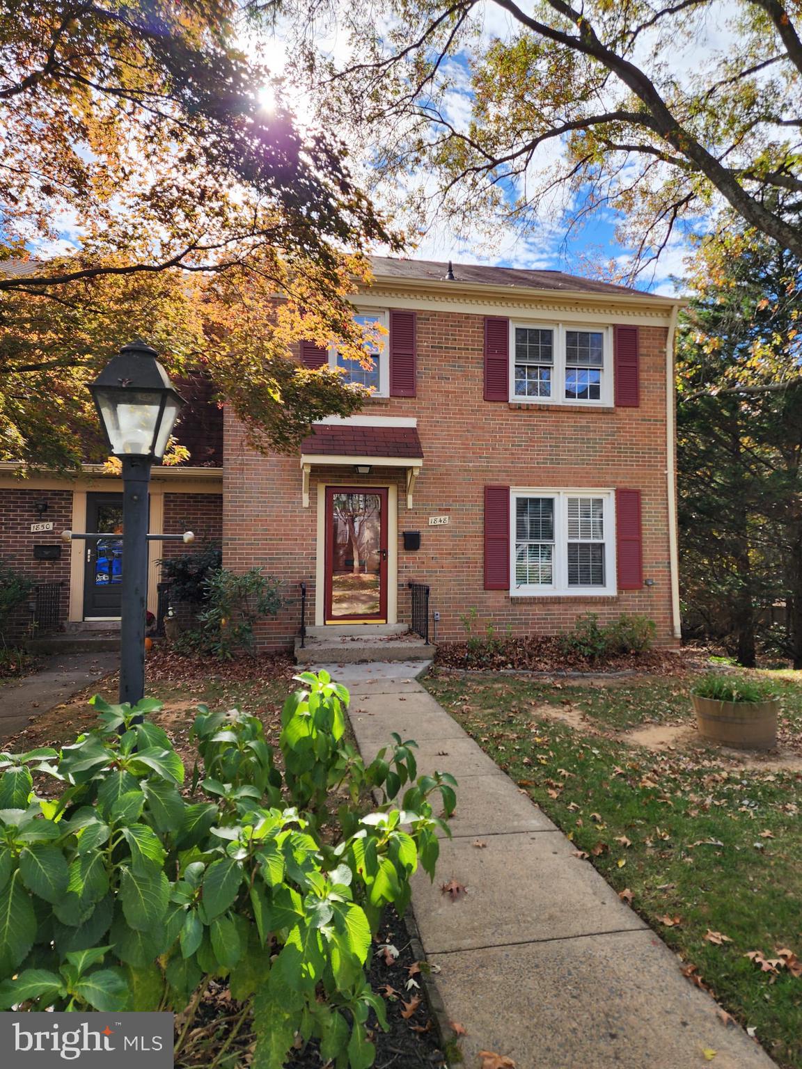 1848 GOLF VIEW COURT