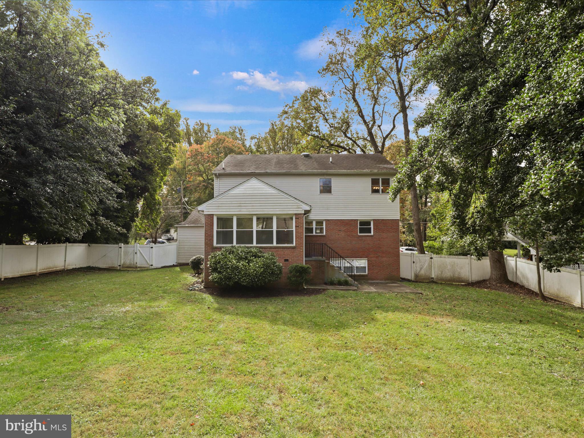 6612 KERNS ROAD