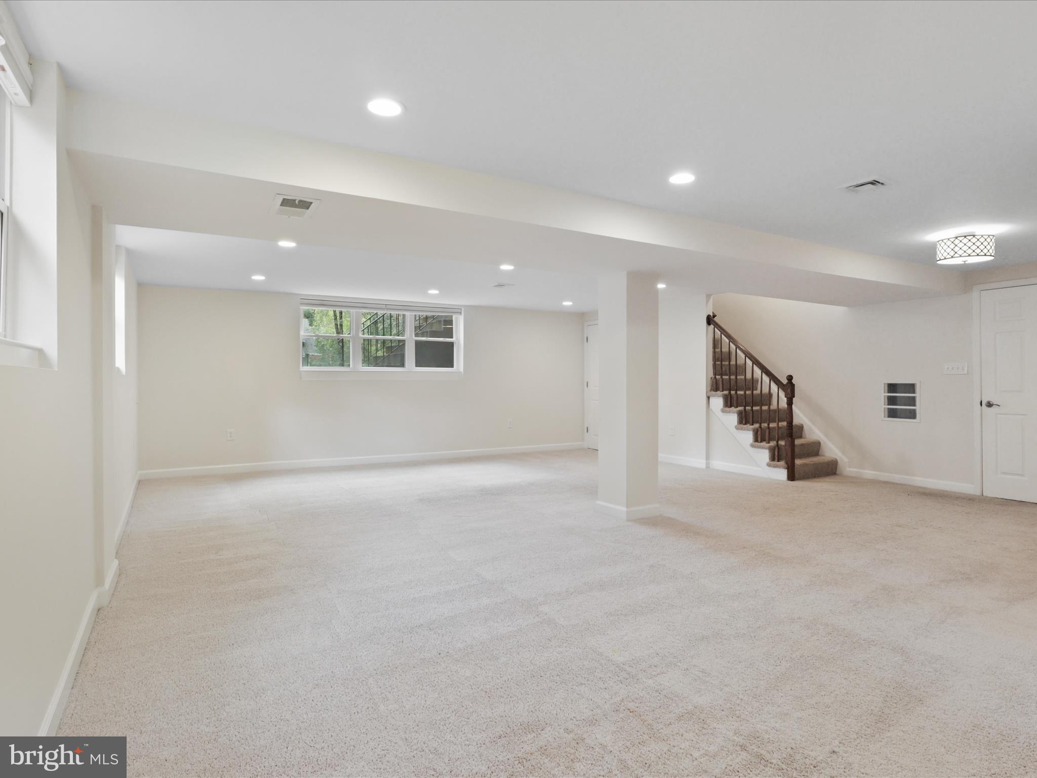 6612 KERNS ROAD