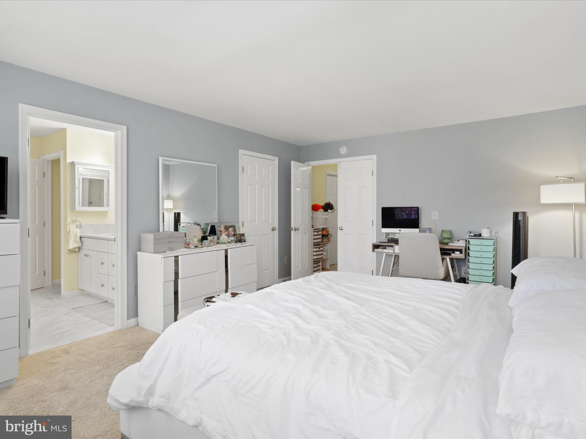 9428 COLONADE DRIVE