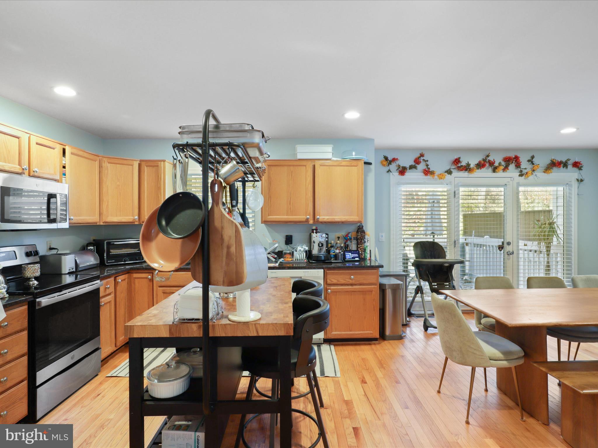 9428 COLONADE DRIVE