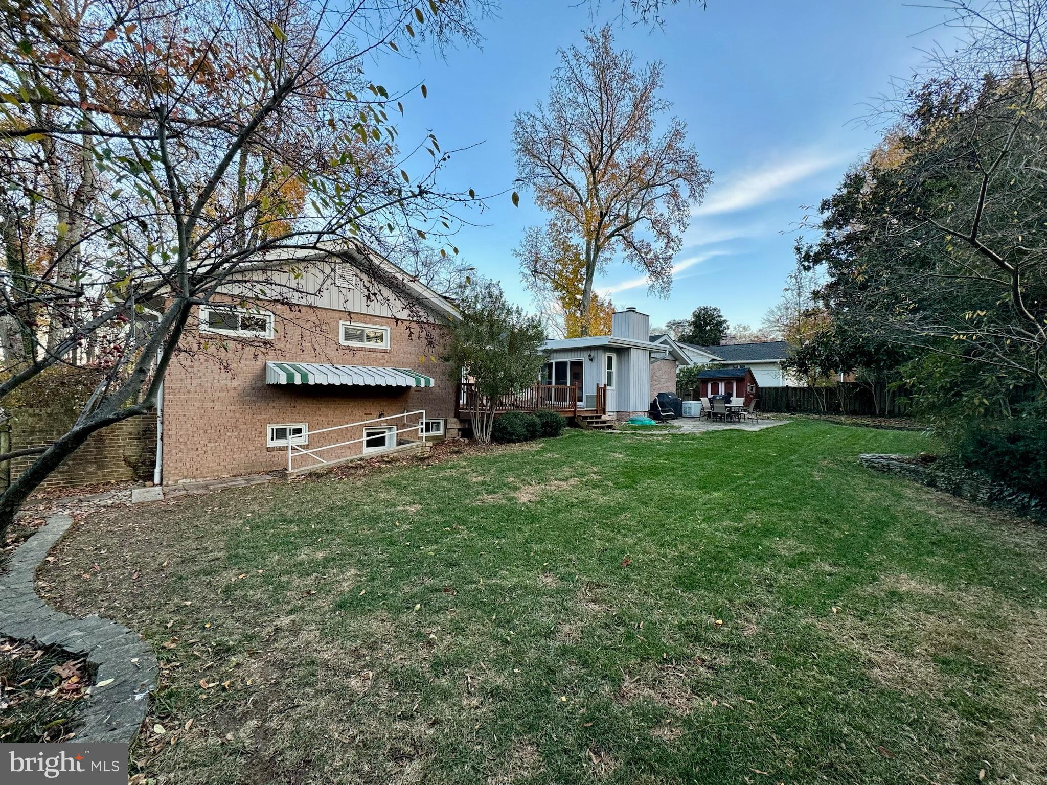 6910 PARK TERRACE DRIVE