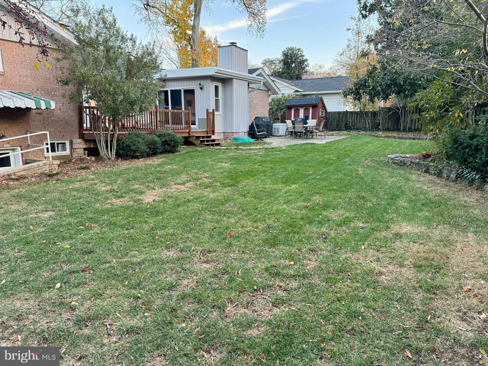 6910 PARK TERRACE DRIVE