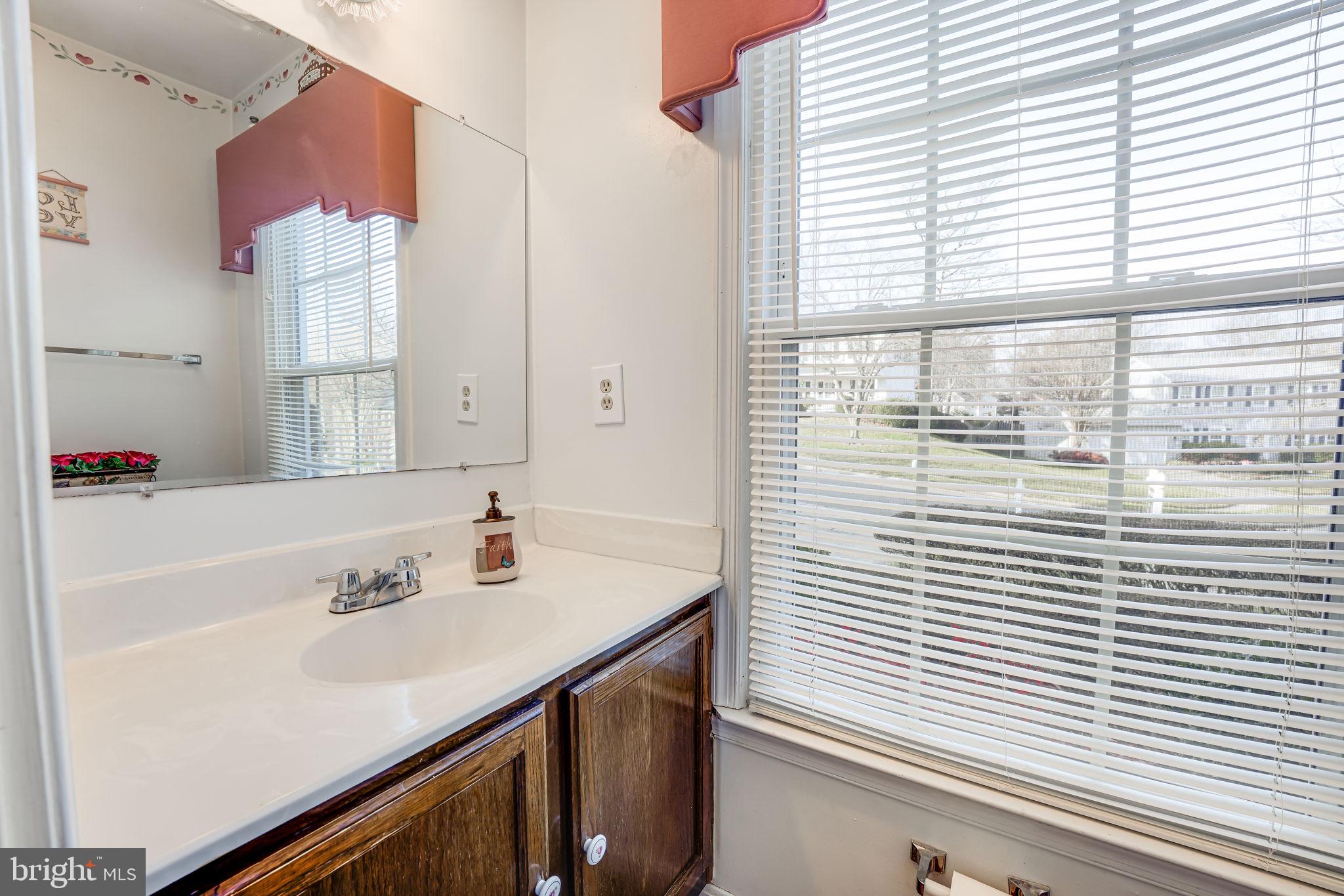 8005 PARKLANE COURT
