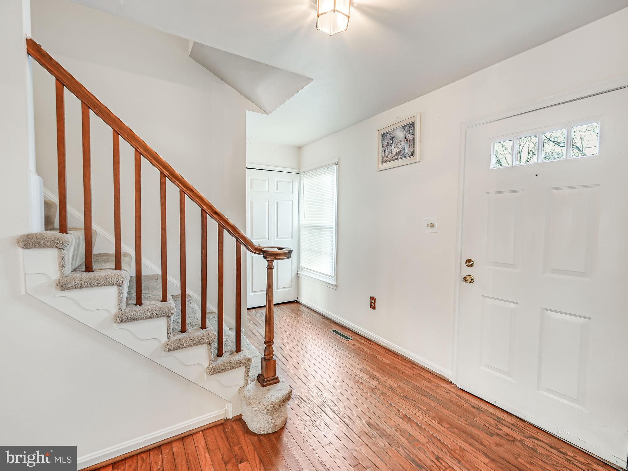 8005 PARKLANE COURT
