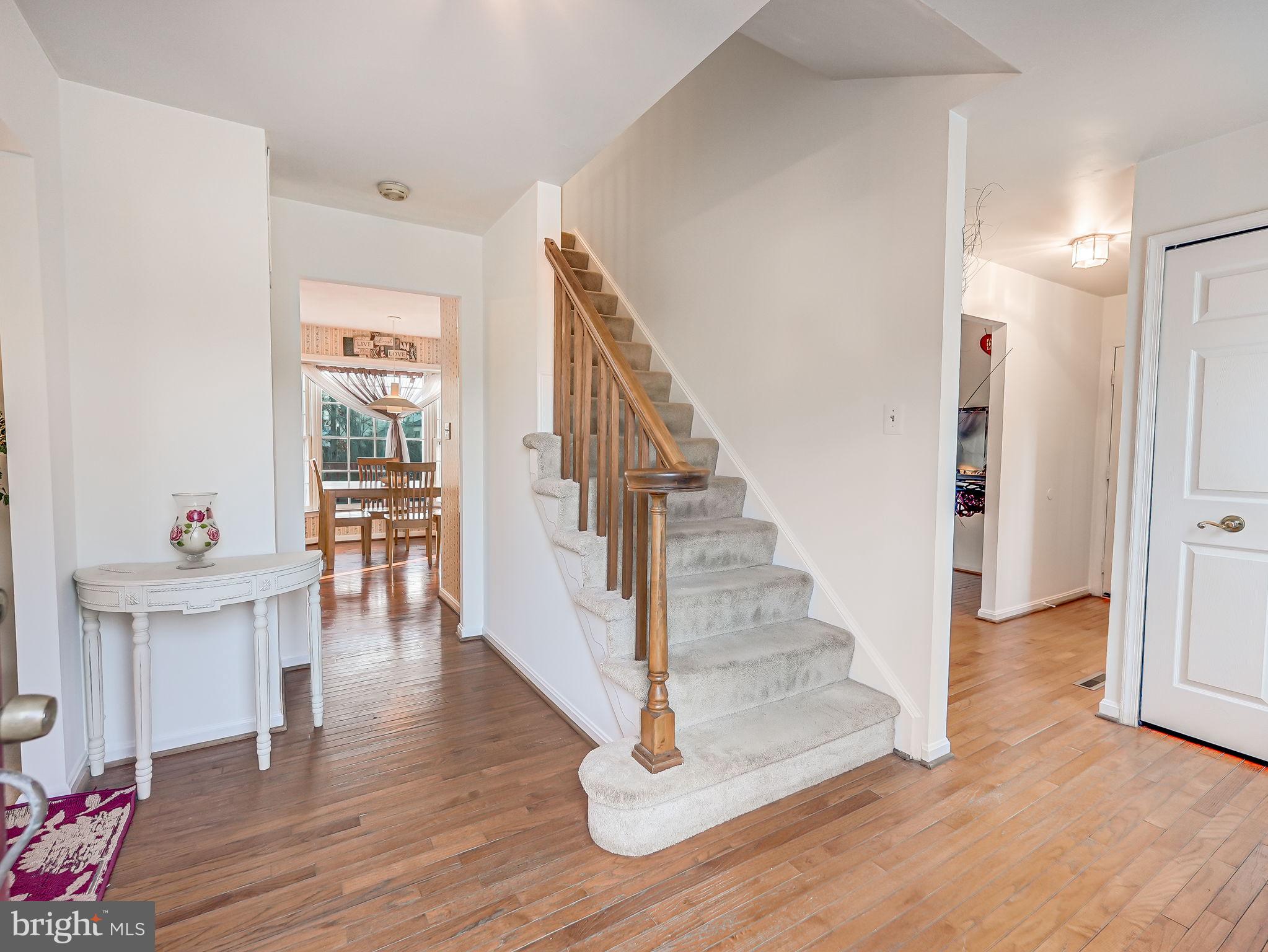 8005 PARKLANE COURT