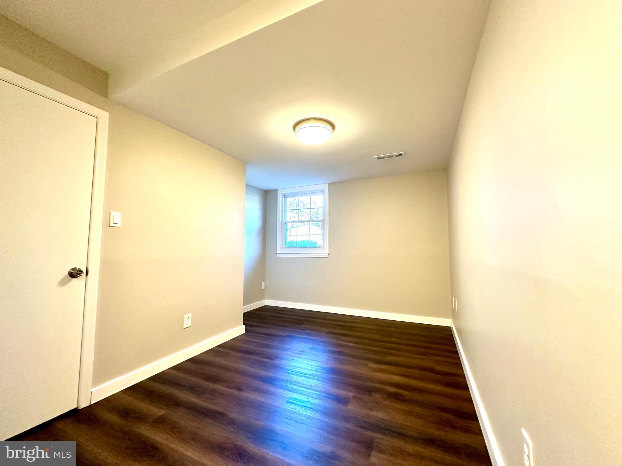 2529 W MEREDITH DRIVE