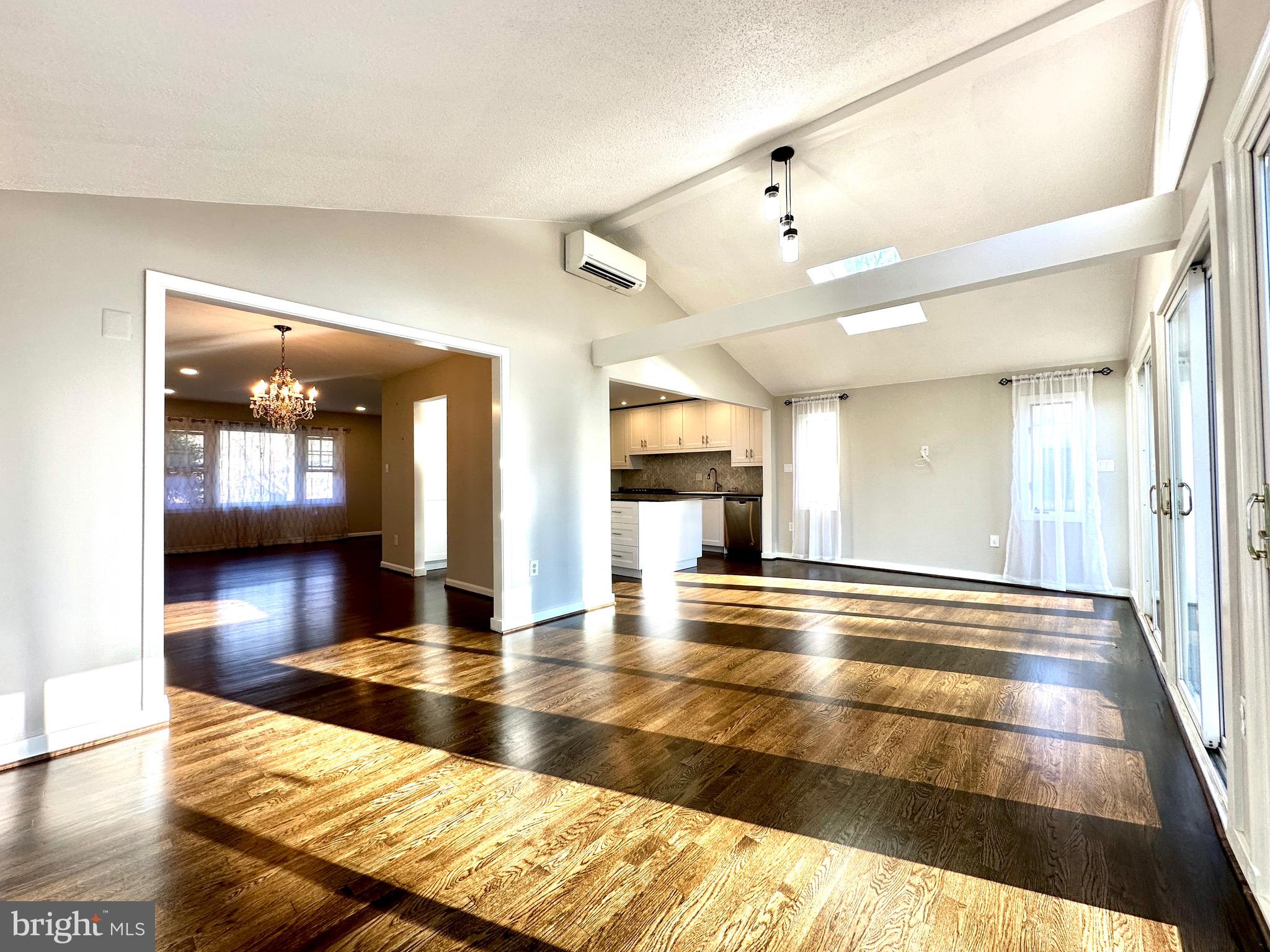 2529 W MEREDITH DRIVE