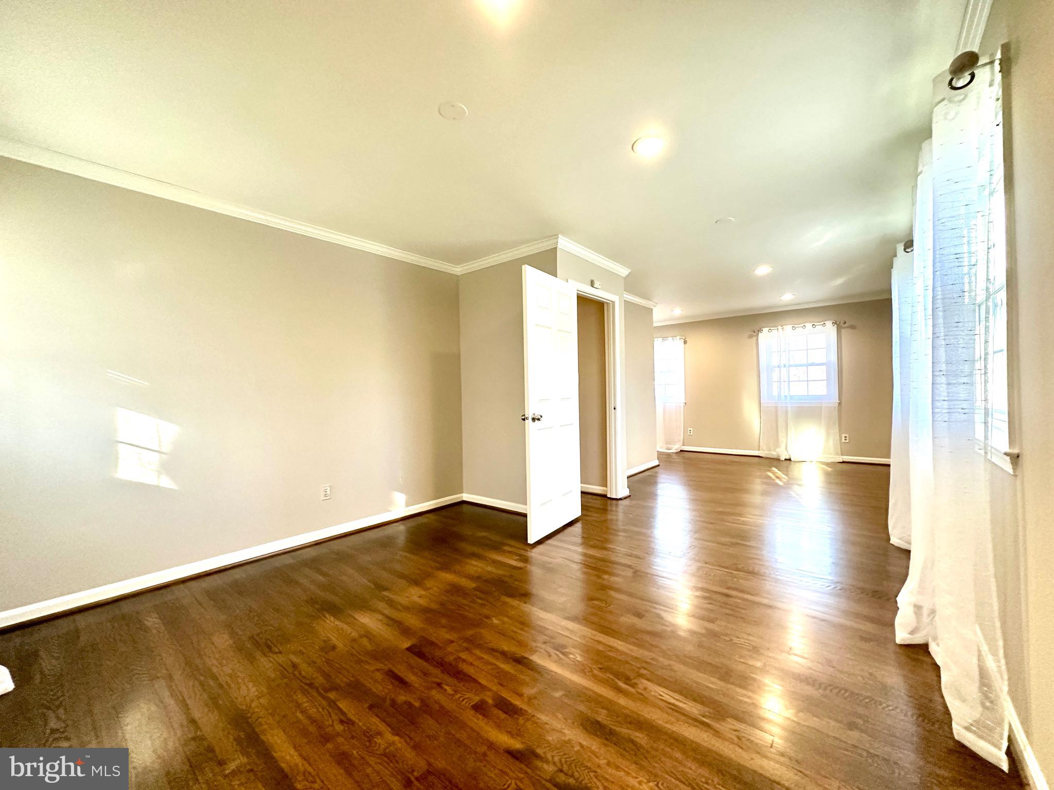 2529 W MEREDITH DRIVE