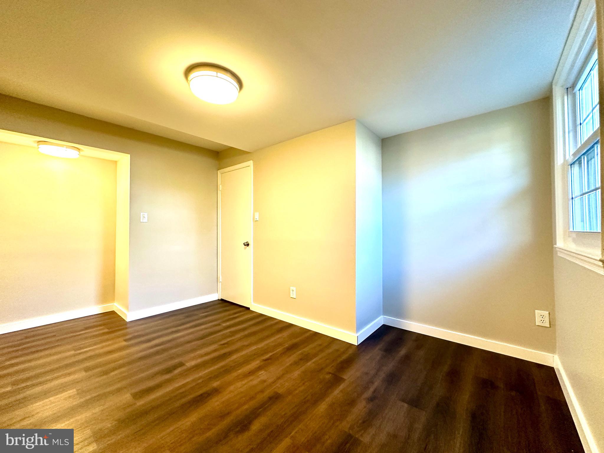 2529 W MEREDITH DRIVE