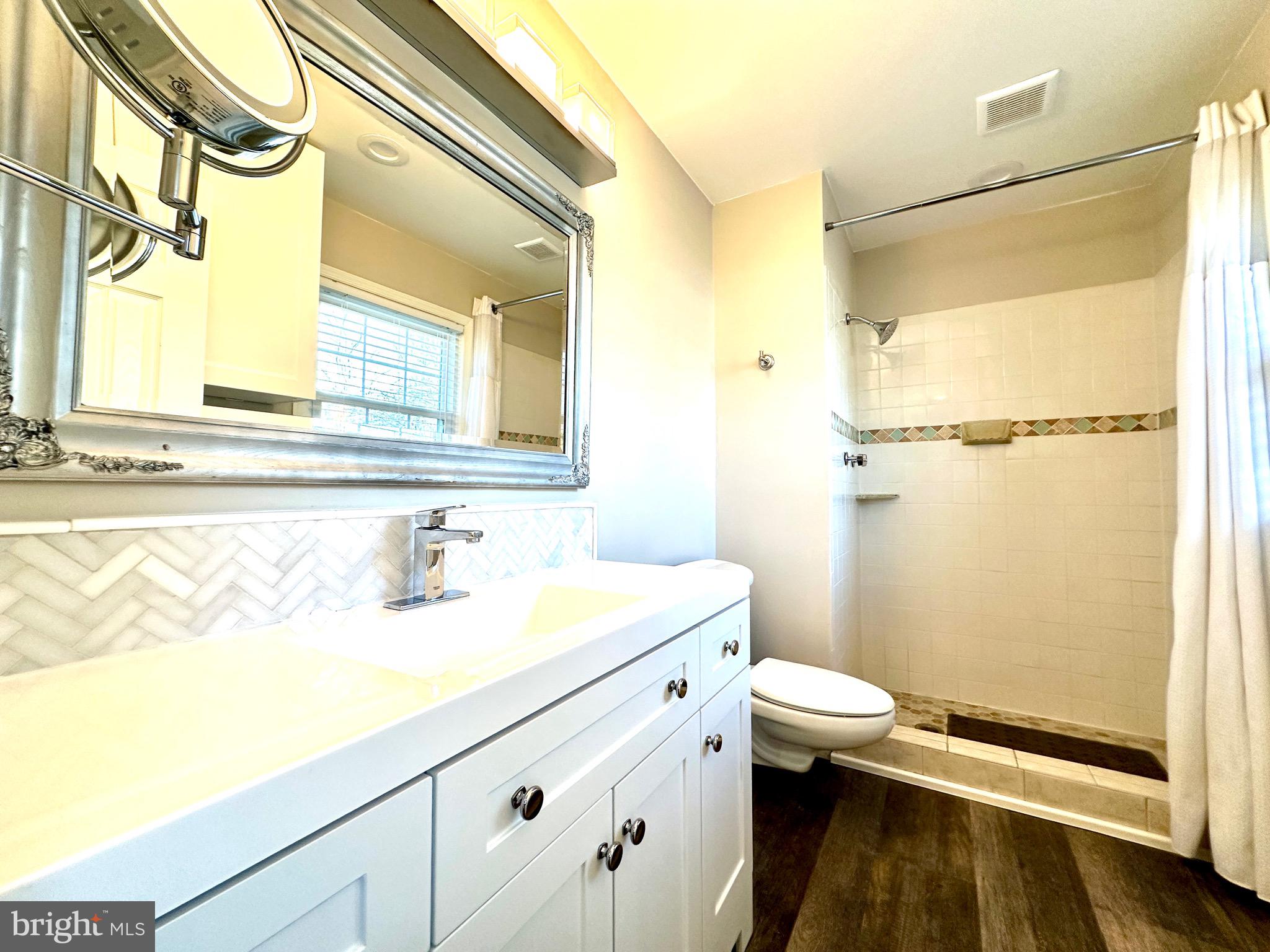 2529 W MEREDITH DRIVE