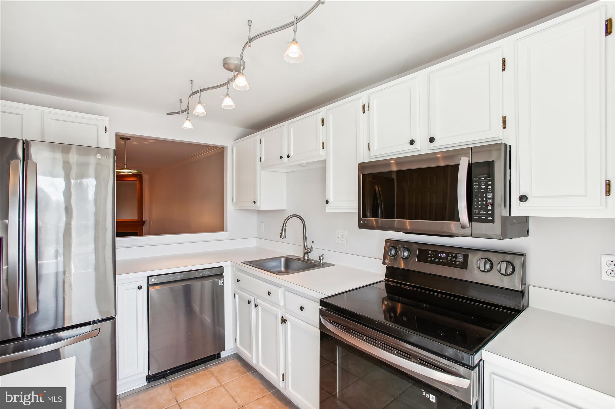 5844 WESCOTT HILLS WAY