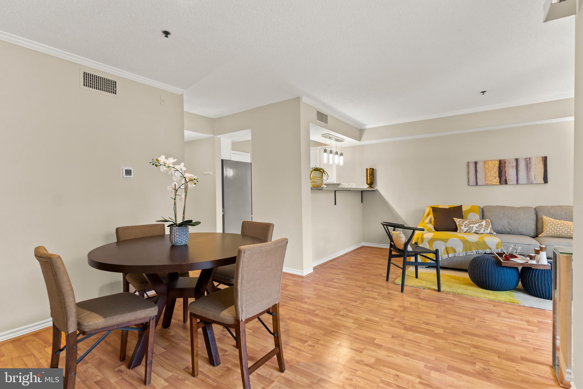 1524 LINCOLN WAY 319