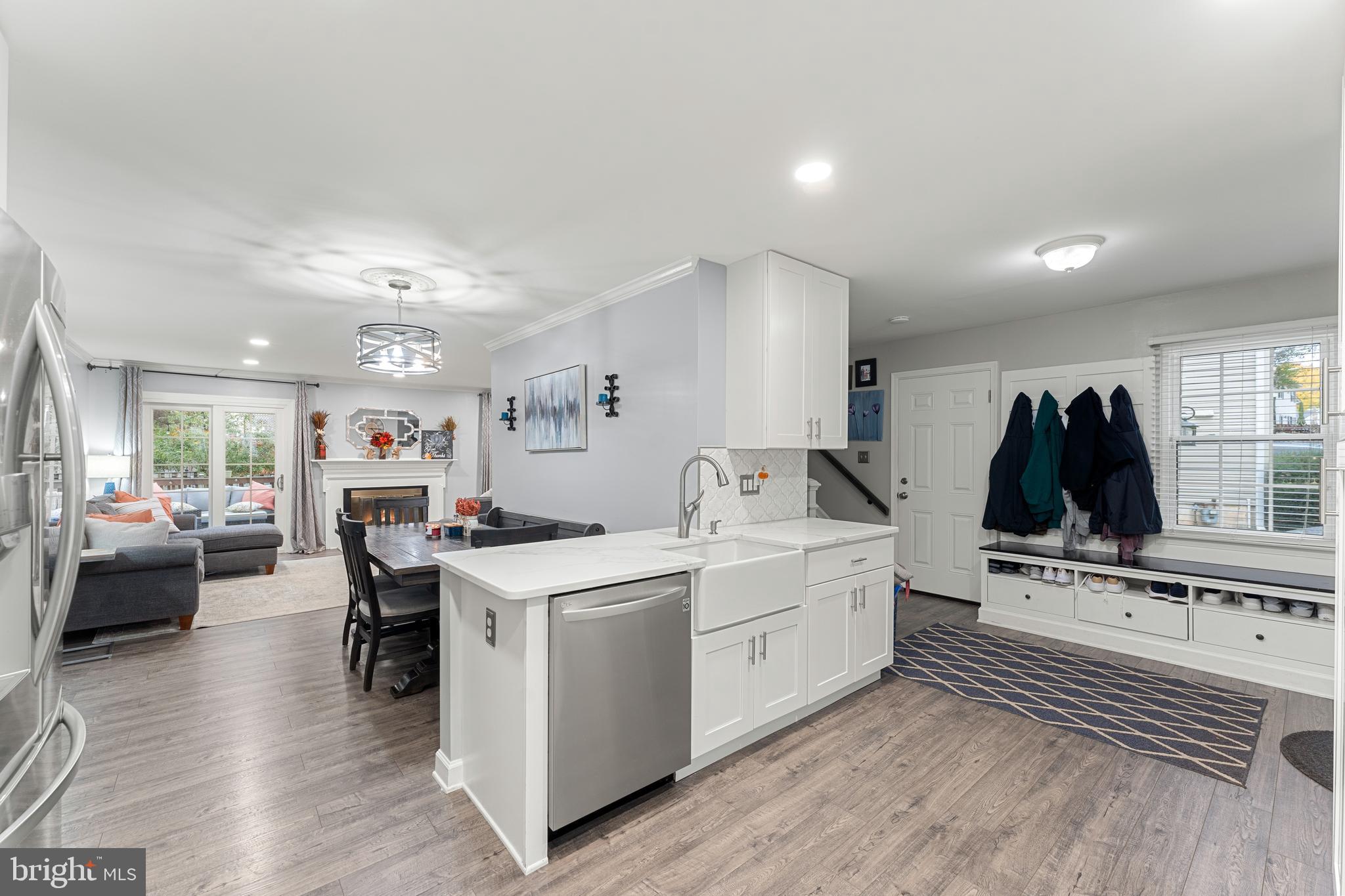 10105 SCHOOLHOUSE WOODS COURT