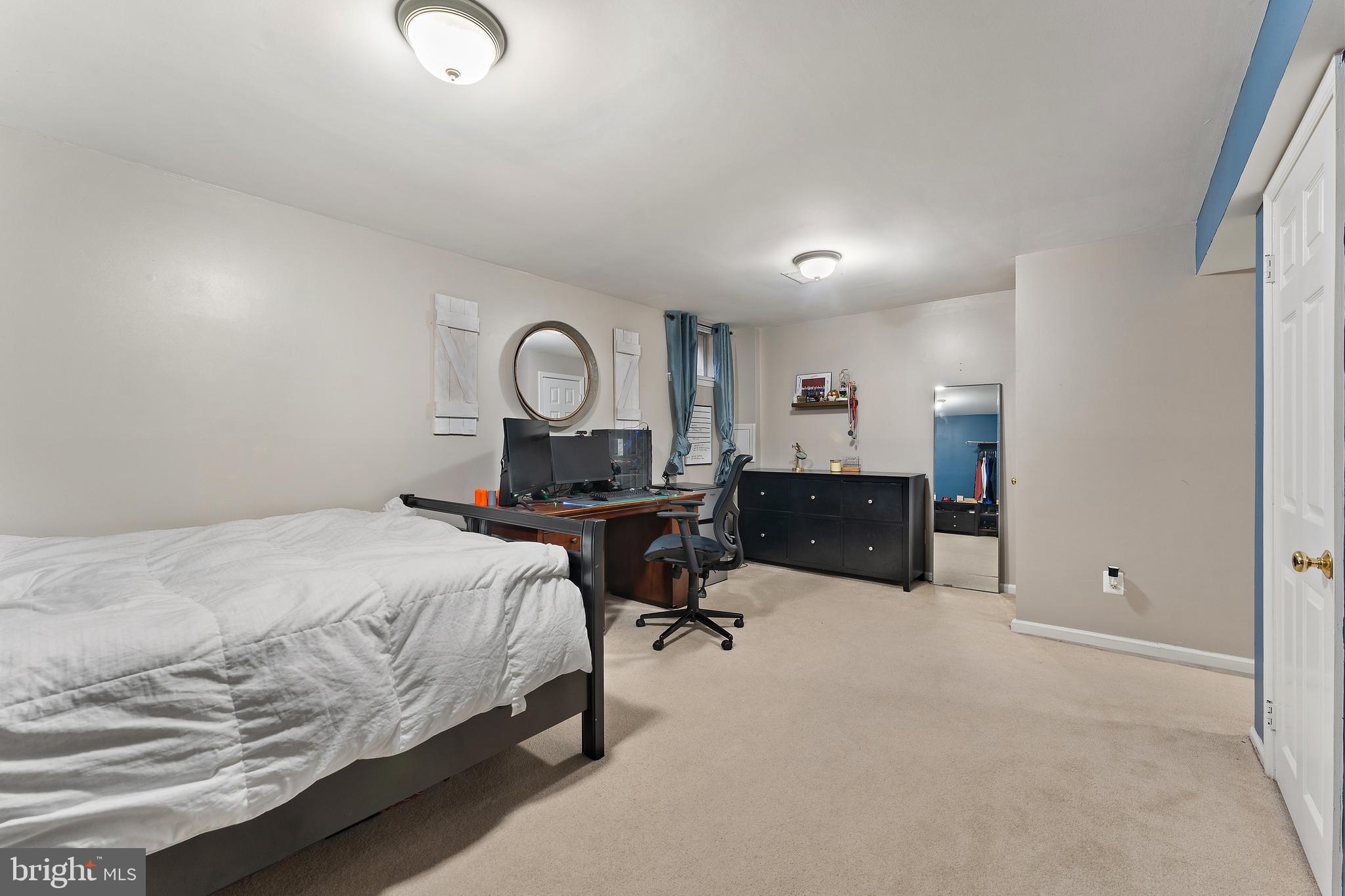 10105 SCHOOLHOUSE WOODS COURT
