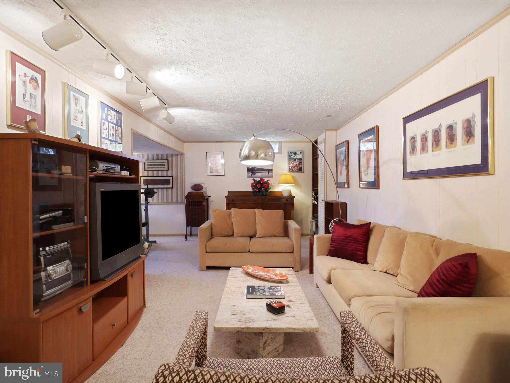 8706 SIDE SADDLE ROAD