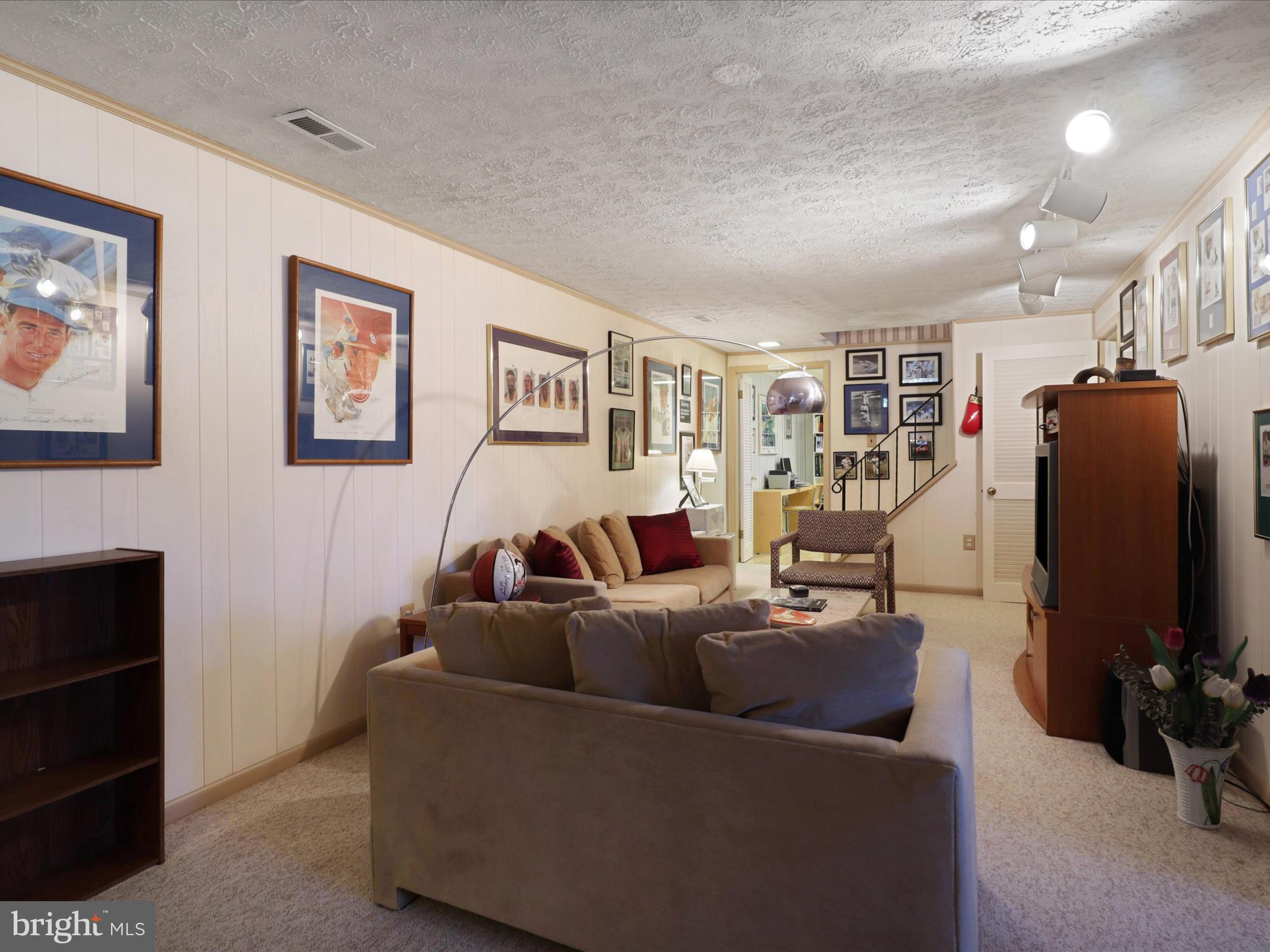 8706 SIDE SADDLE ROAD
