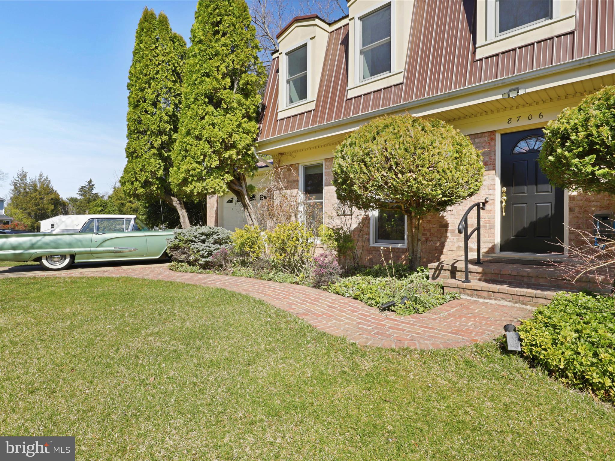 8706 SIDE SADDLE ROAD