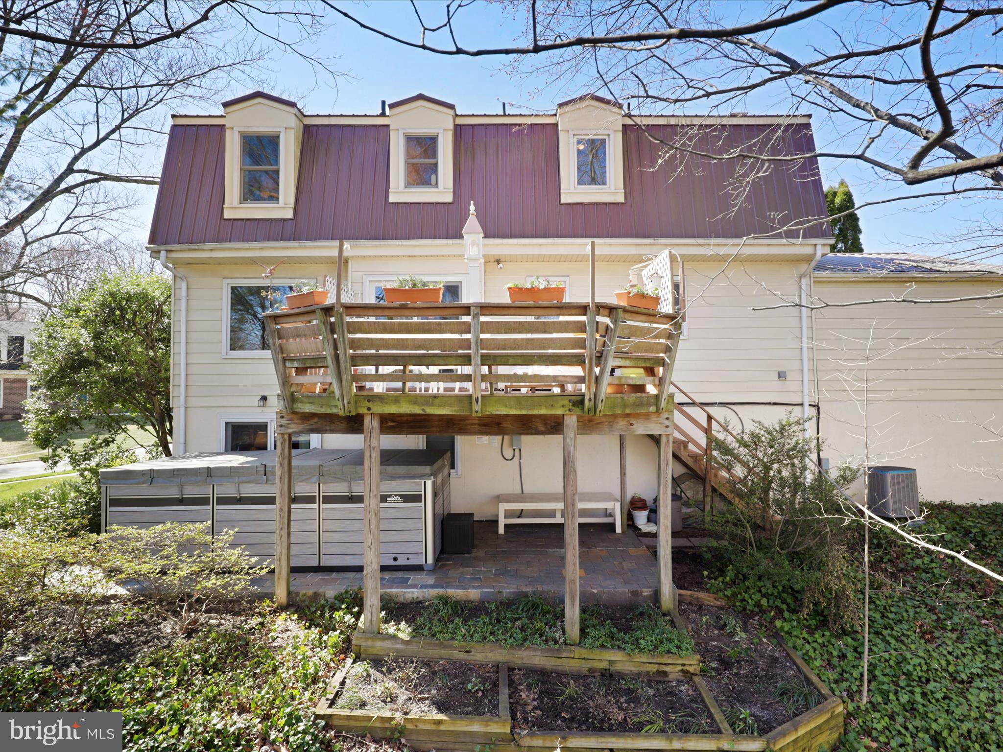 8706 SIDE SADDLE ROAD