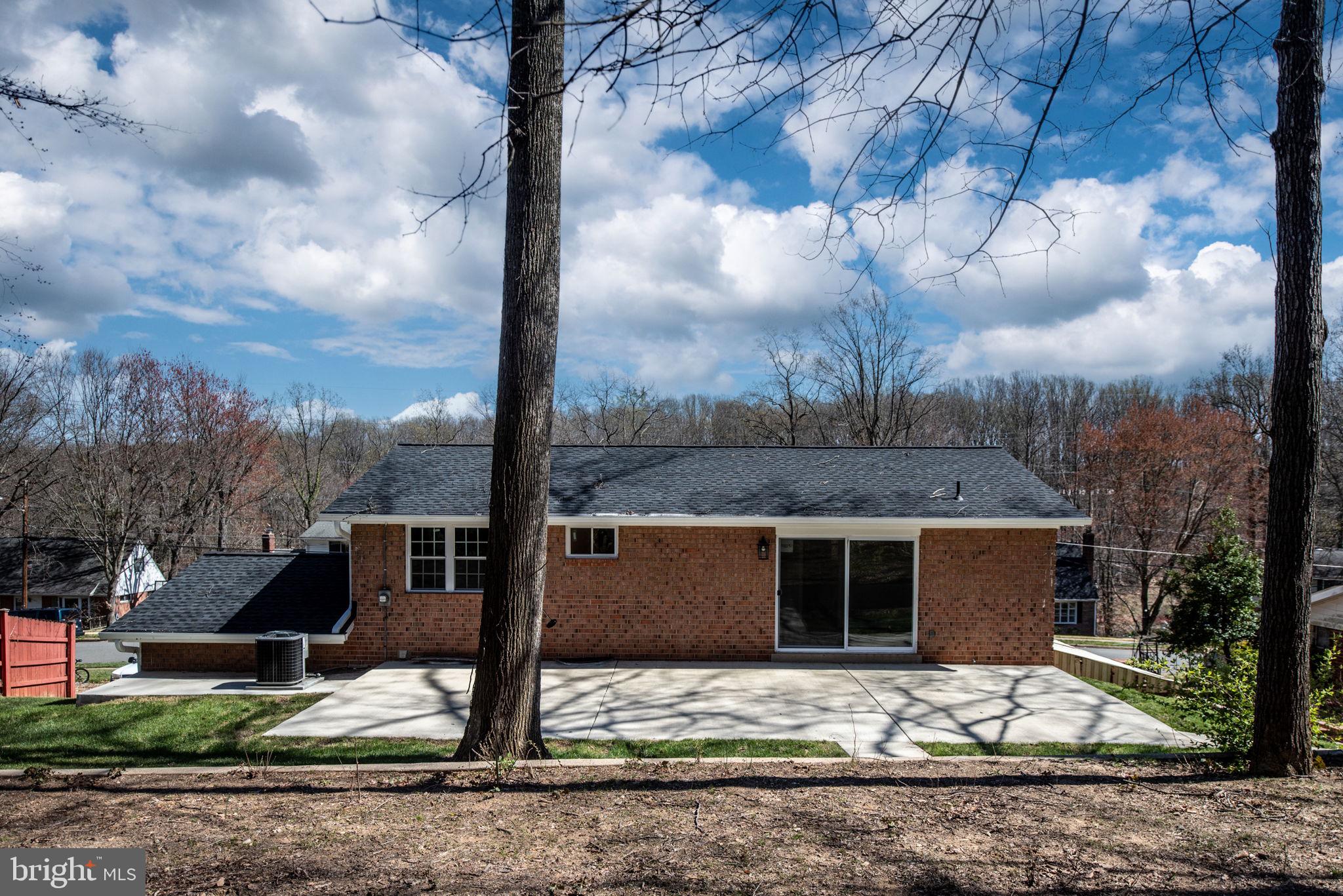 5524 EASTBOURNE DRIVE