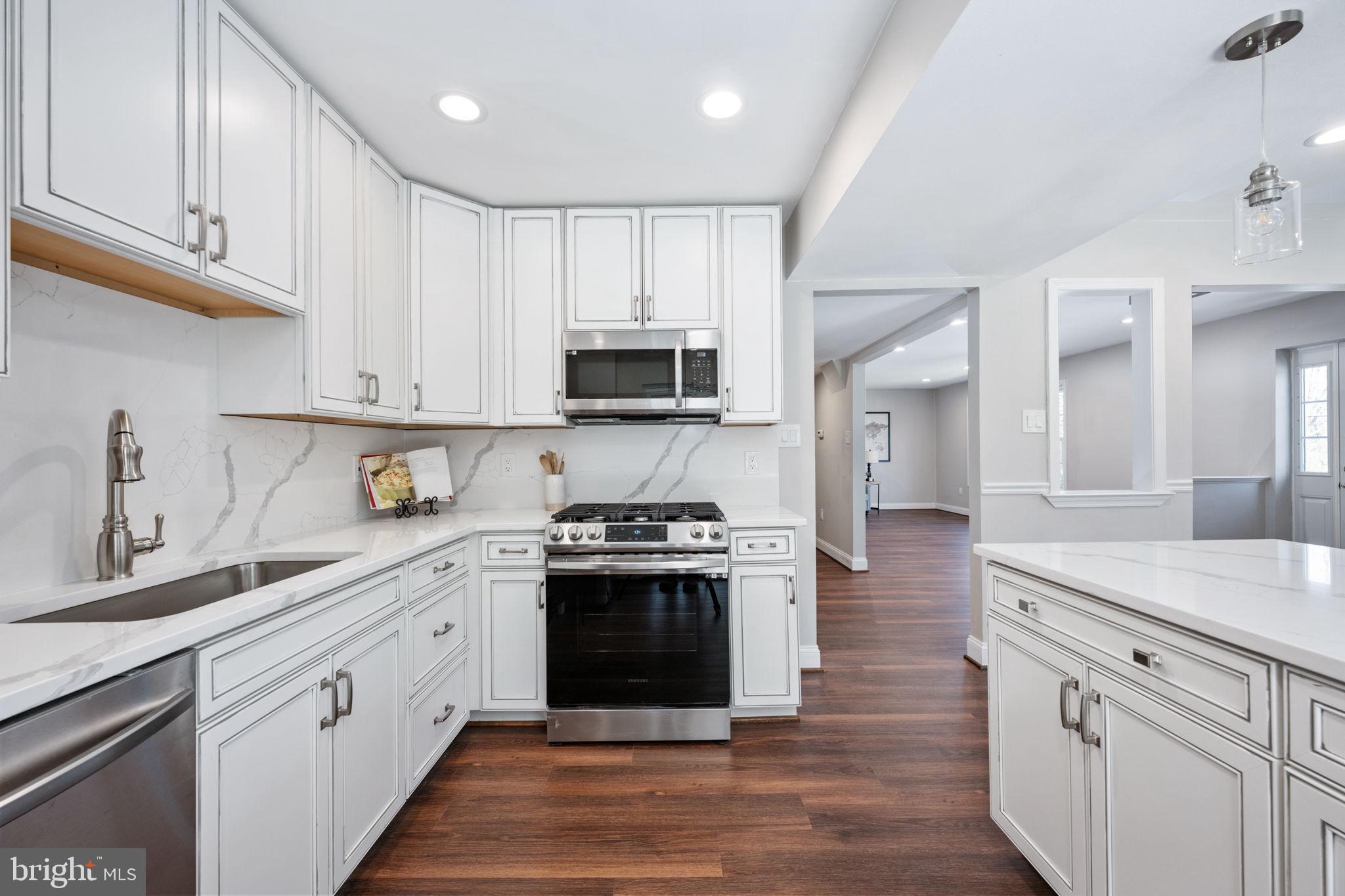 5524 EASTBOURNE DRIVE