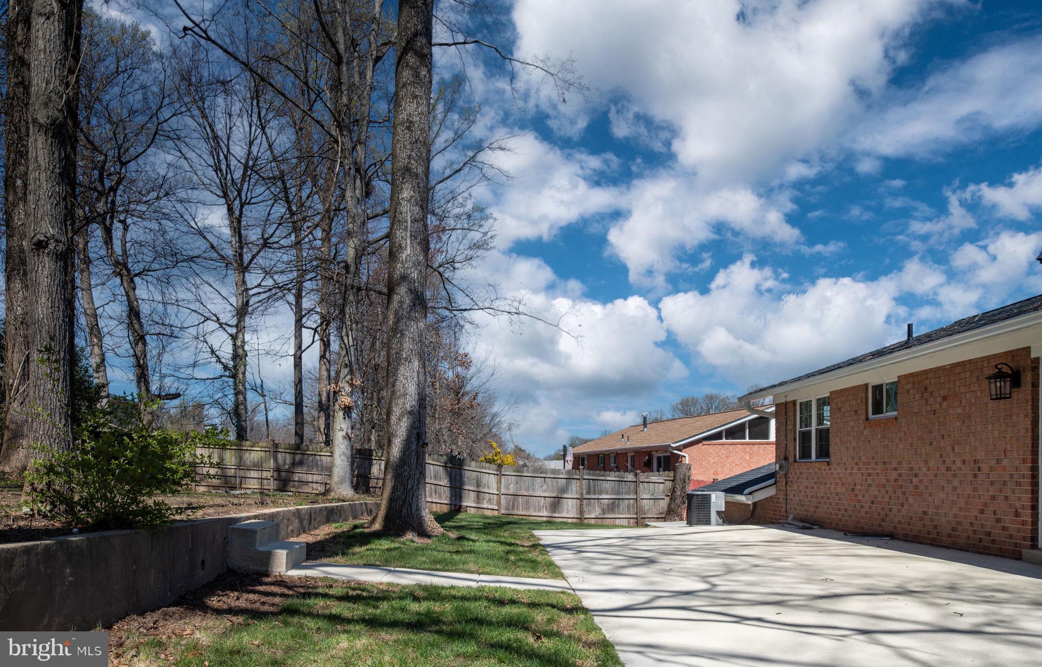 5524 EASTBOURNE DRIVE