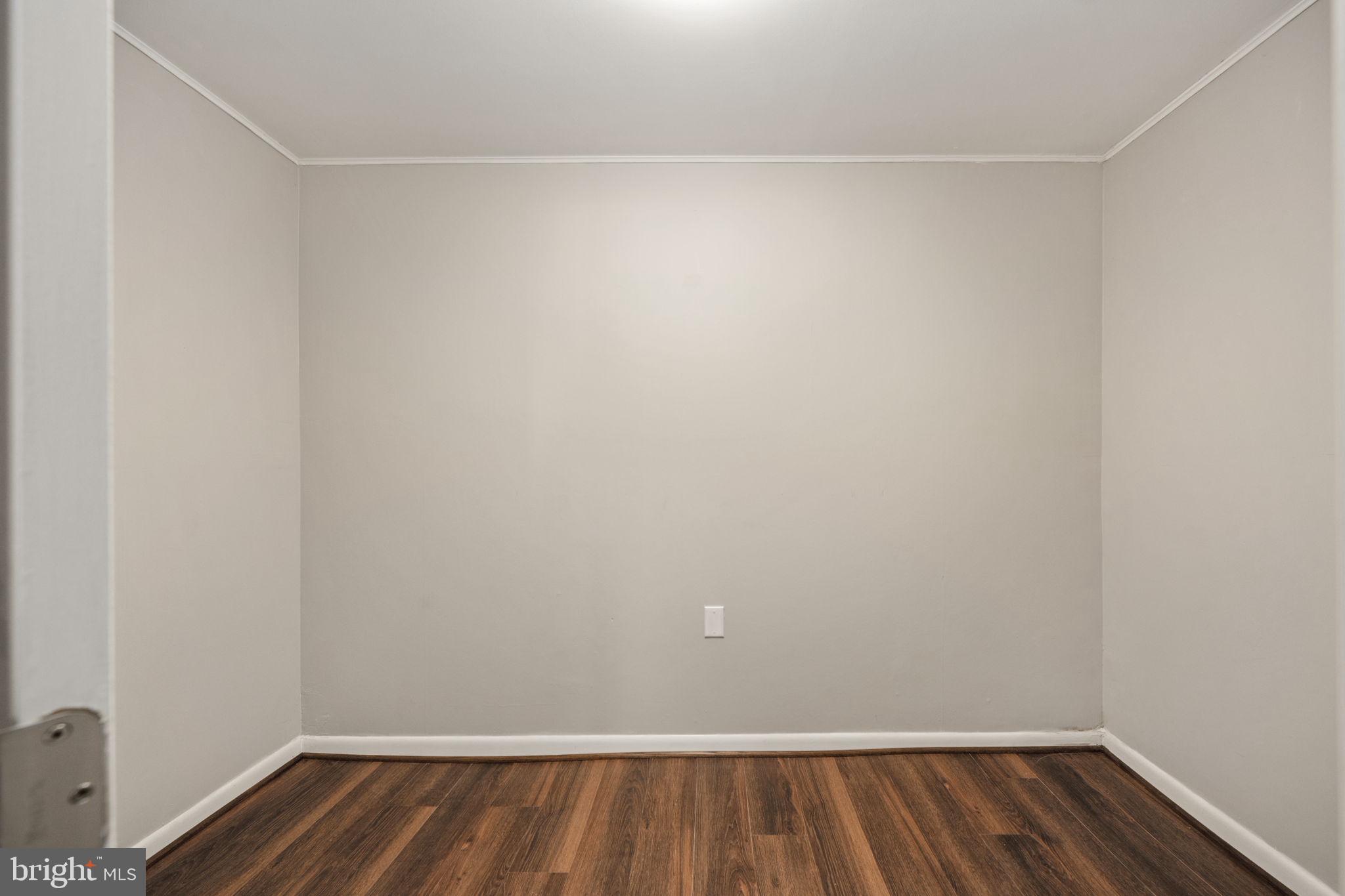 5524 EASTBOURNE DRIVE