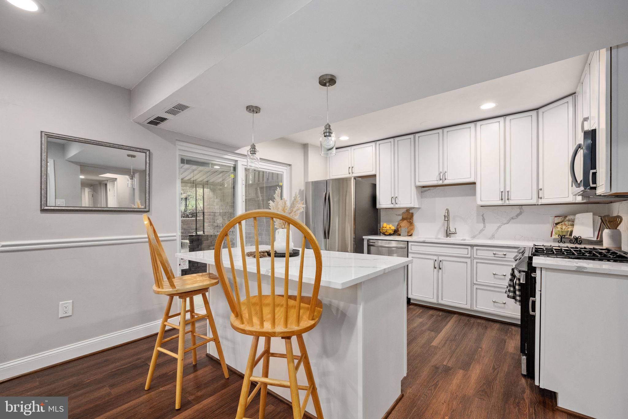 5524 EASTBOURNE DRIVE