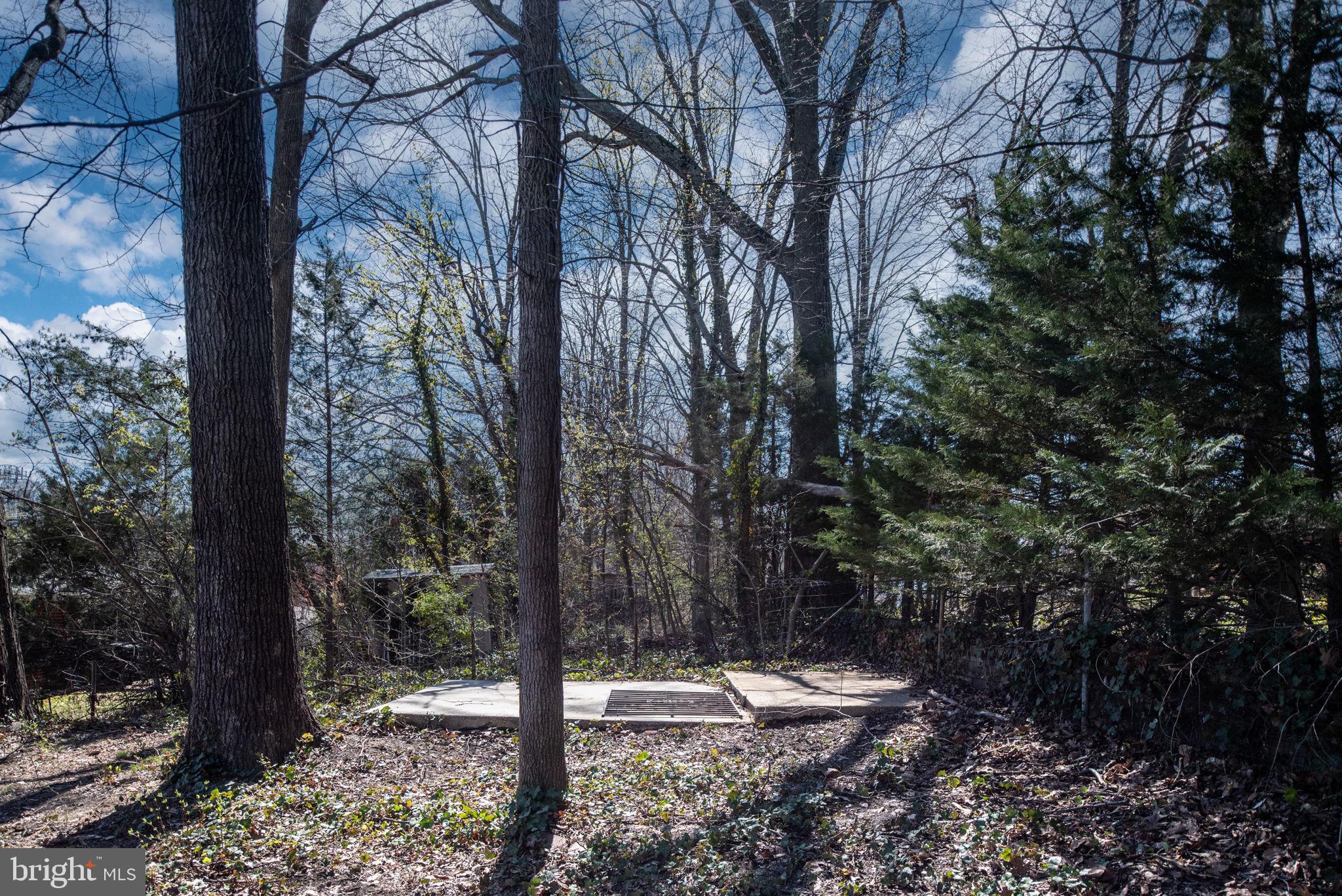 5524 EASTBOURNE DRIVE