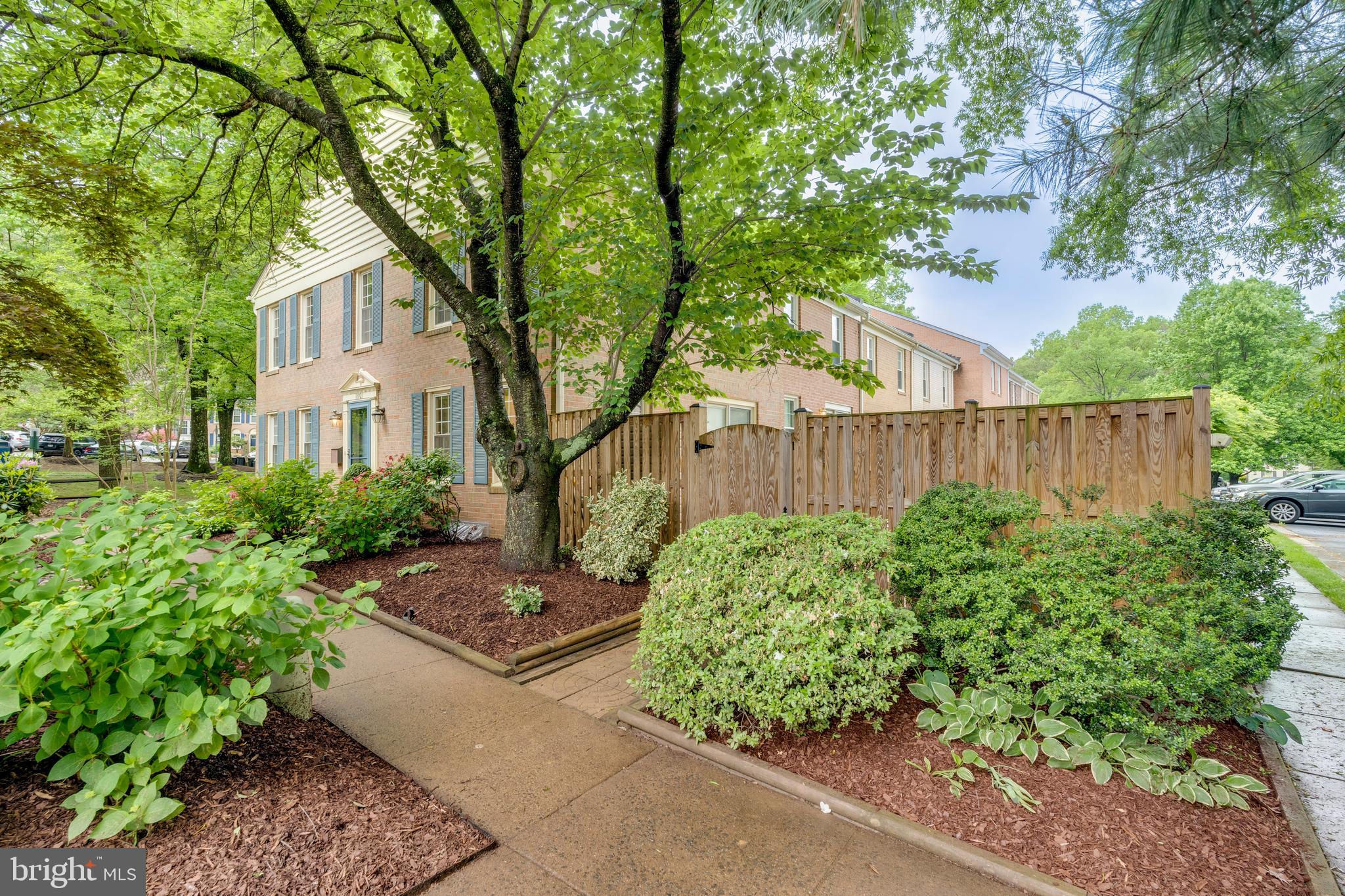 11921 TRAVISTOCK COURT