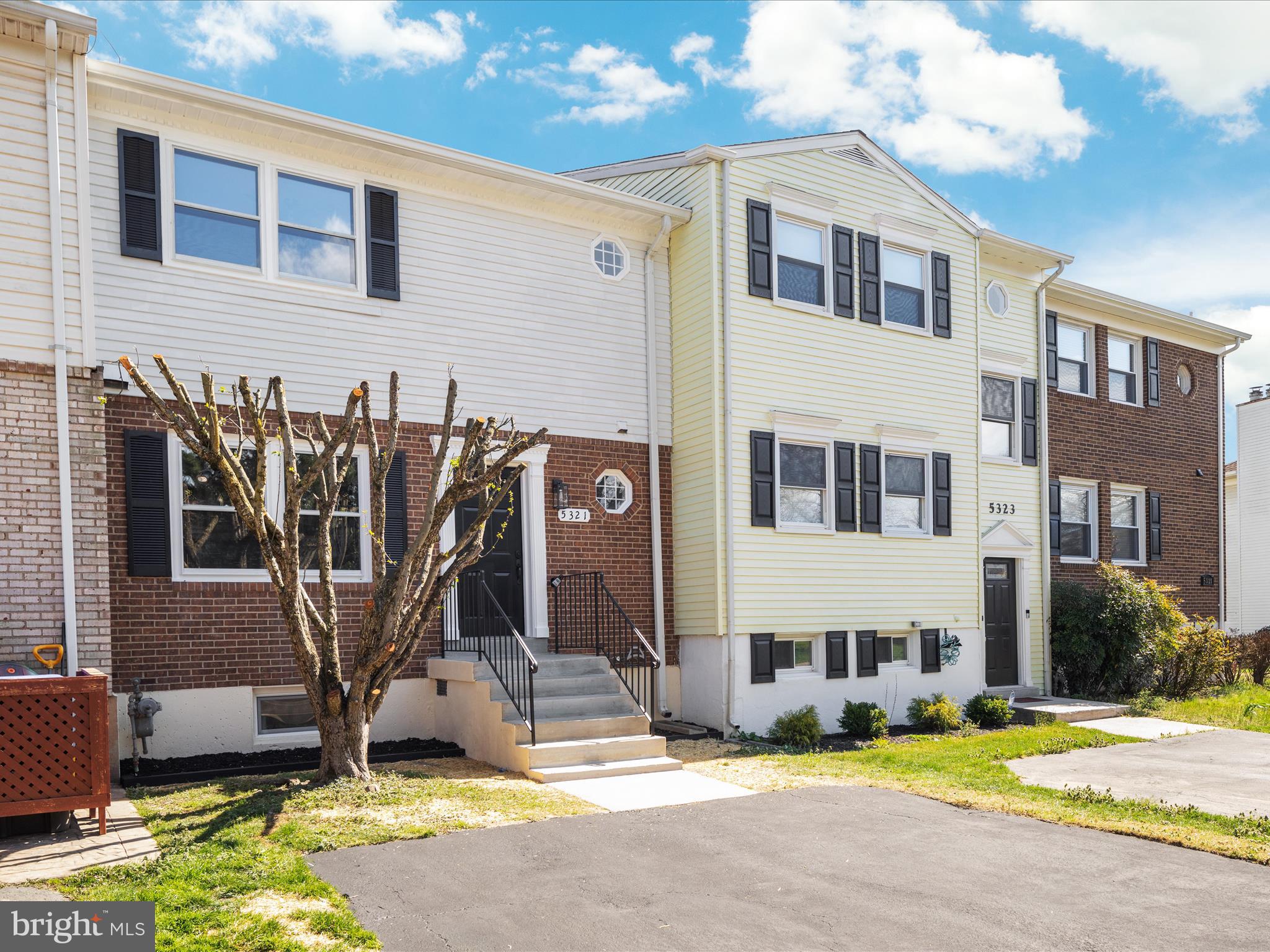 5321 LAKE COVE COURT