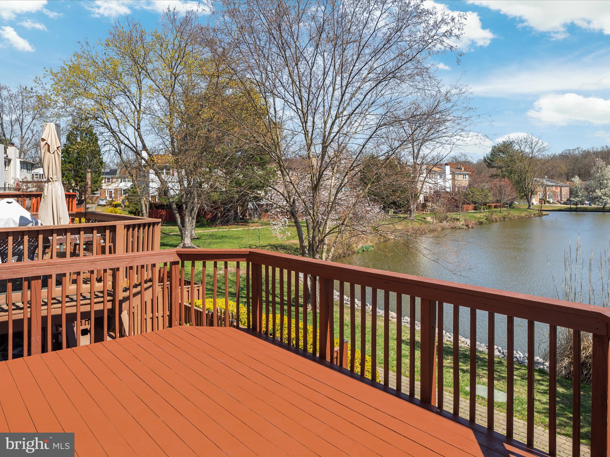 5321 LAKE COVE COURT