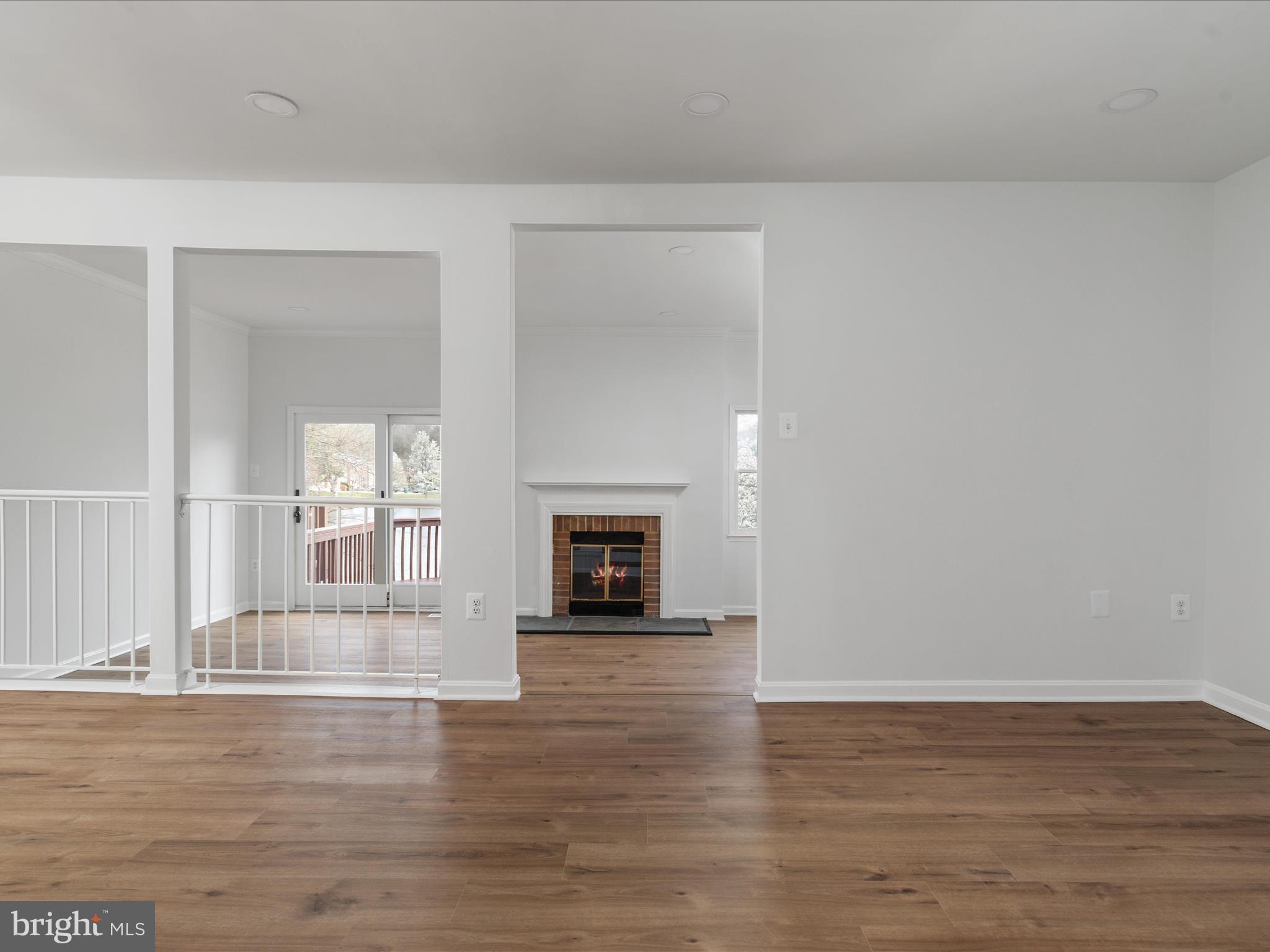 5321 LAKE COVE COURT