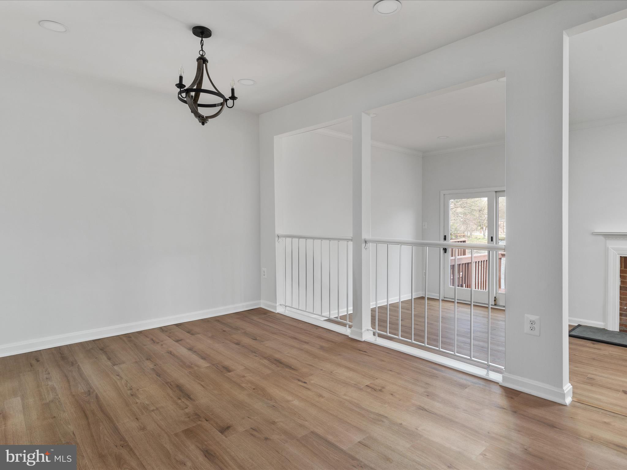 5321 LAKE COVE COURT