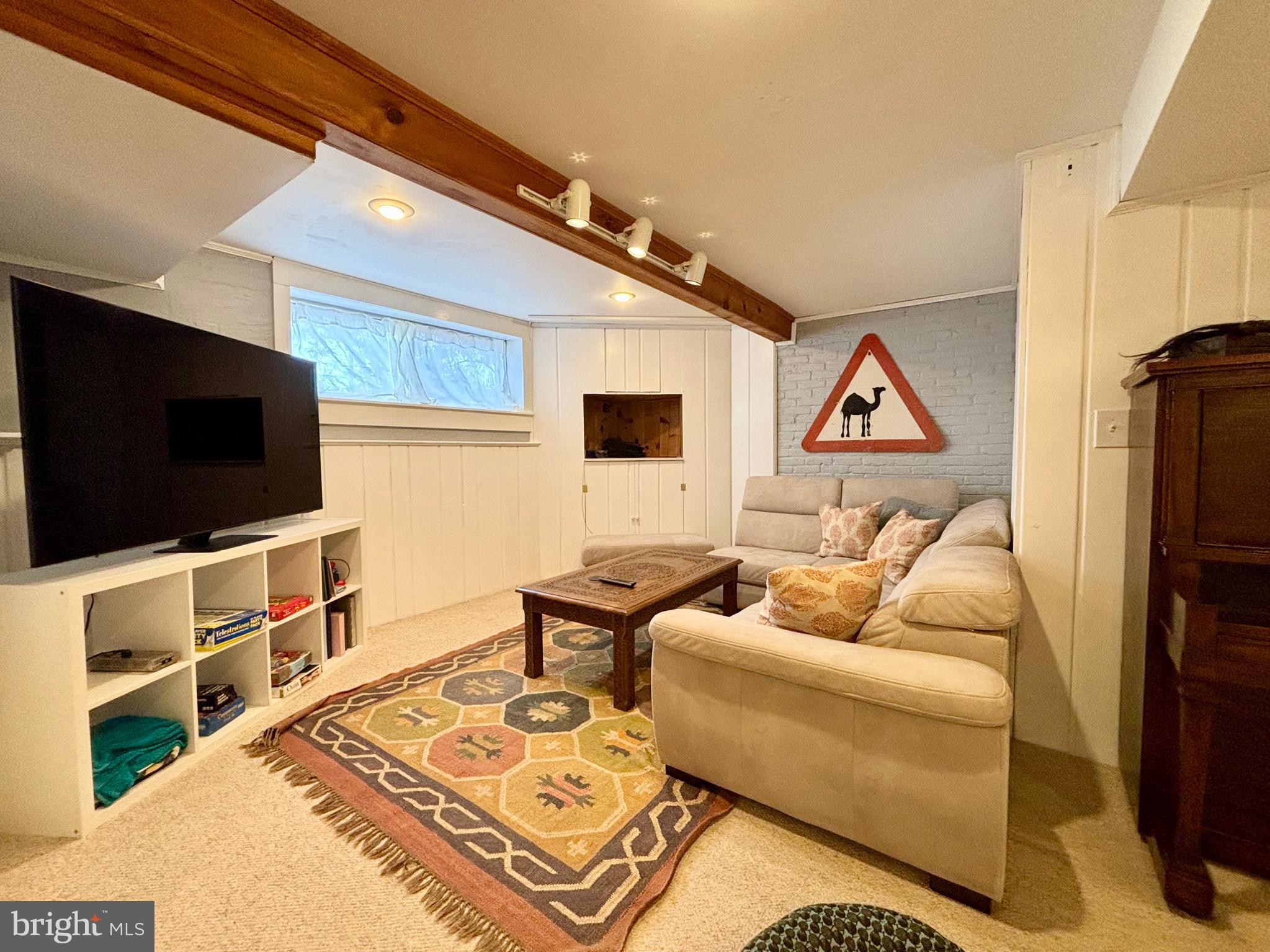 2405 BARBOUR ROAD