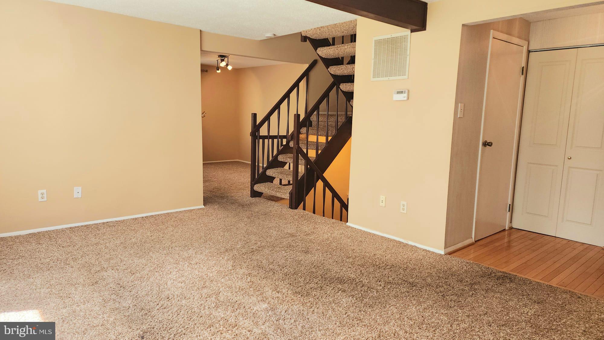 5880 JACKSONS OAK COURT