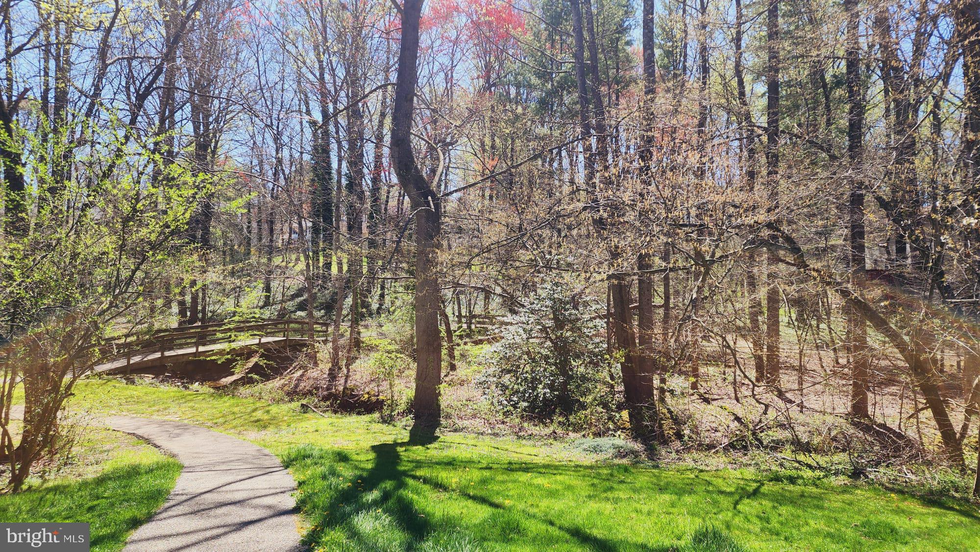 5880 JACKSONS OAK COURT