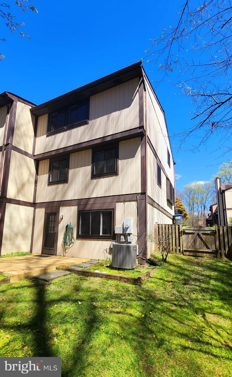 5880 JACKSONS OAK COURT