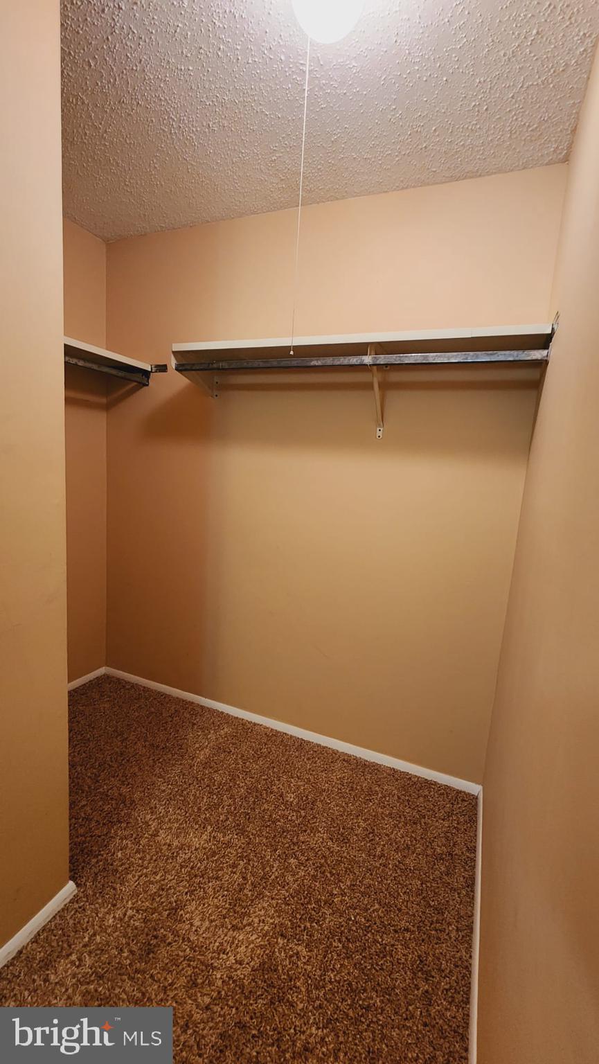 5880 JACKSONS OAK COURT