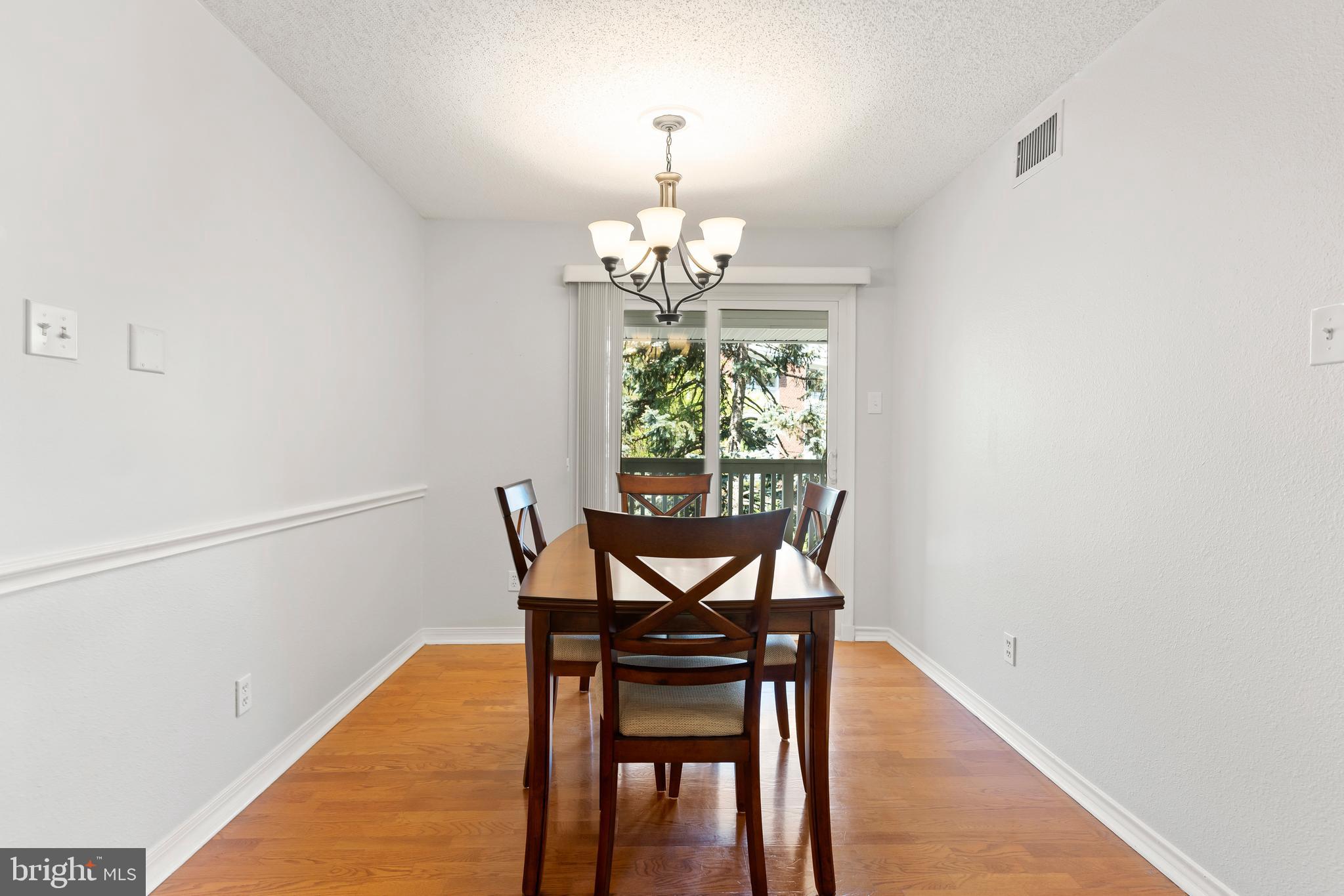 1517 LINCOLN WAY 301