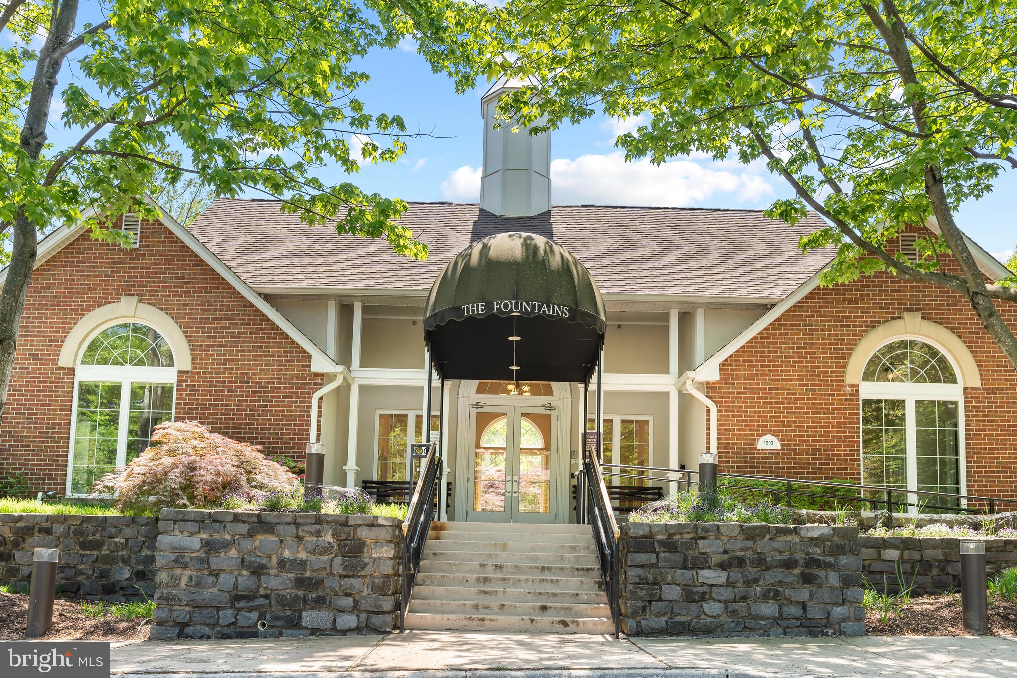 1517 LINCOLN WAY 301