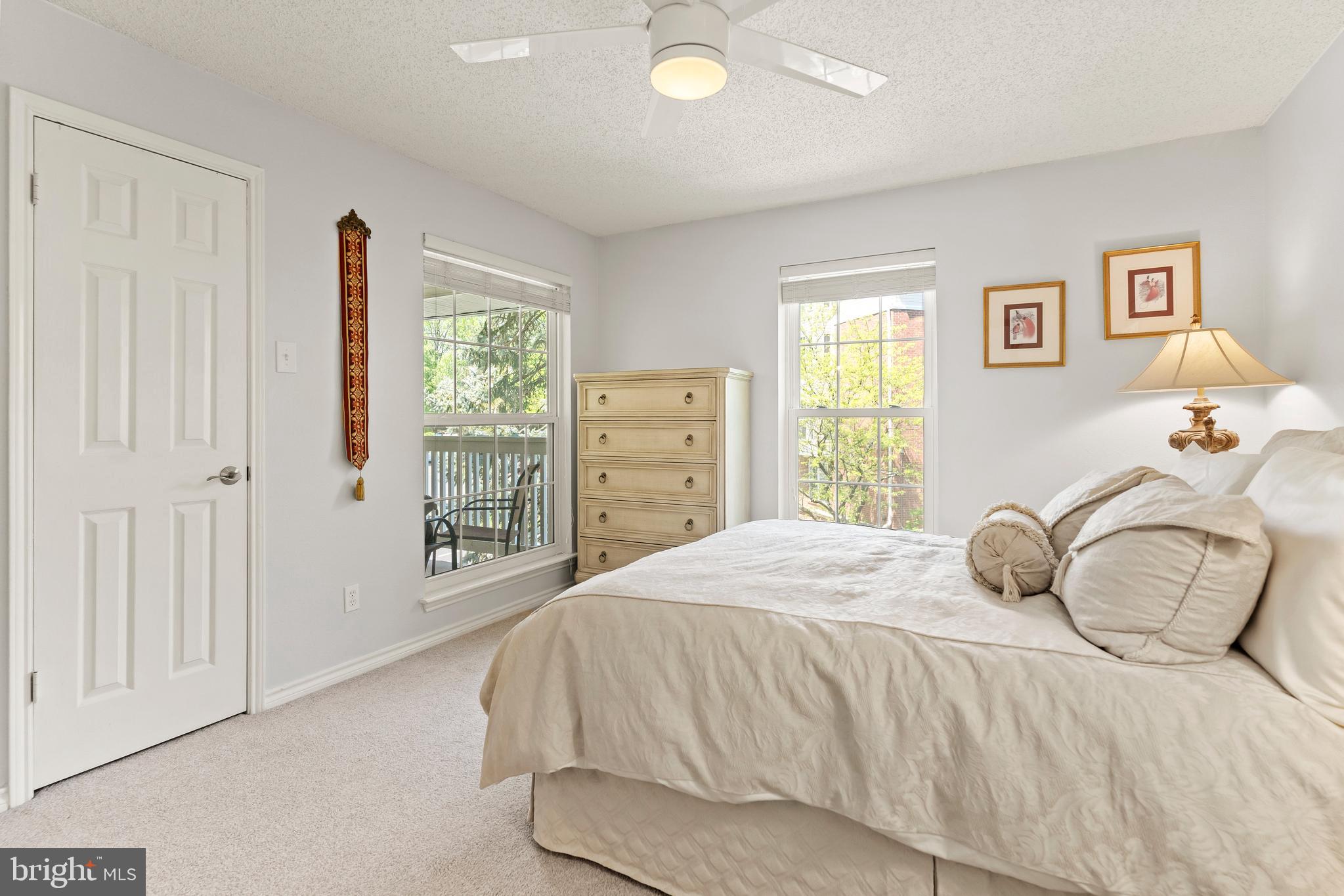 1517 LINCOLN WAY 301