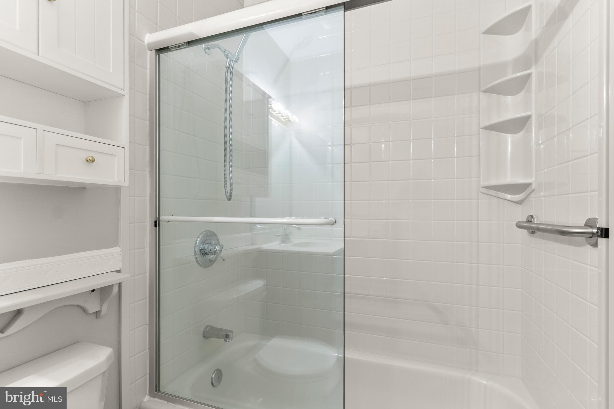 3865 PERSIMMON CIRCLE