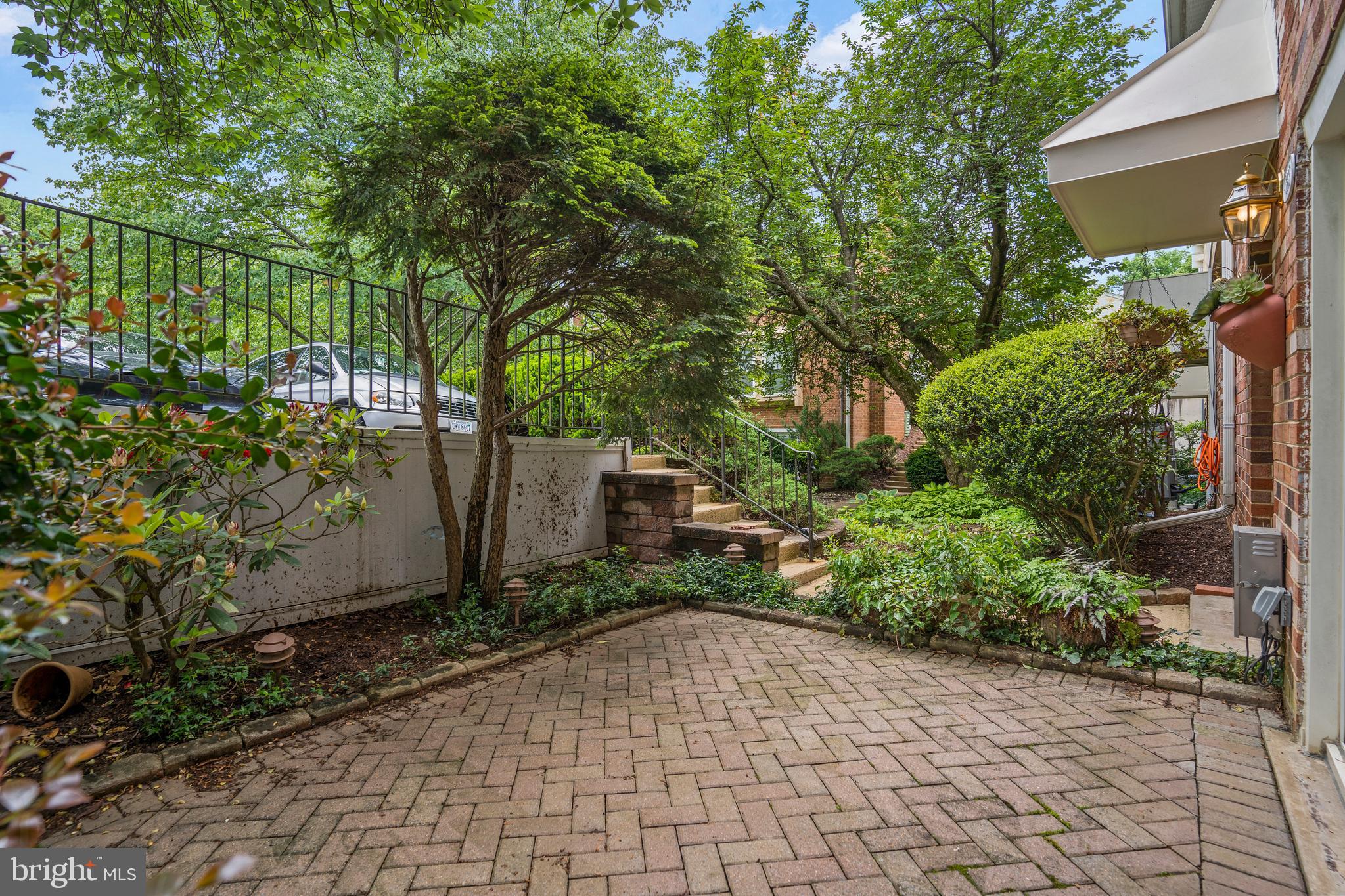 3865 PERSIMMON CIRCLE