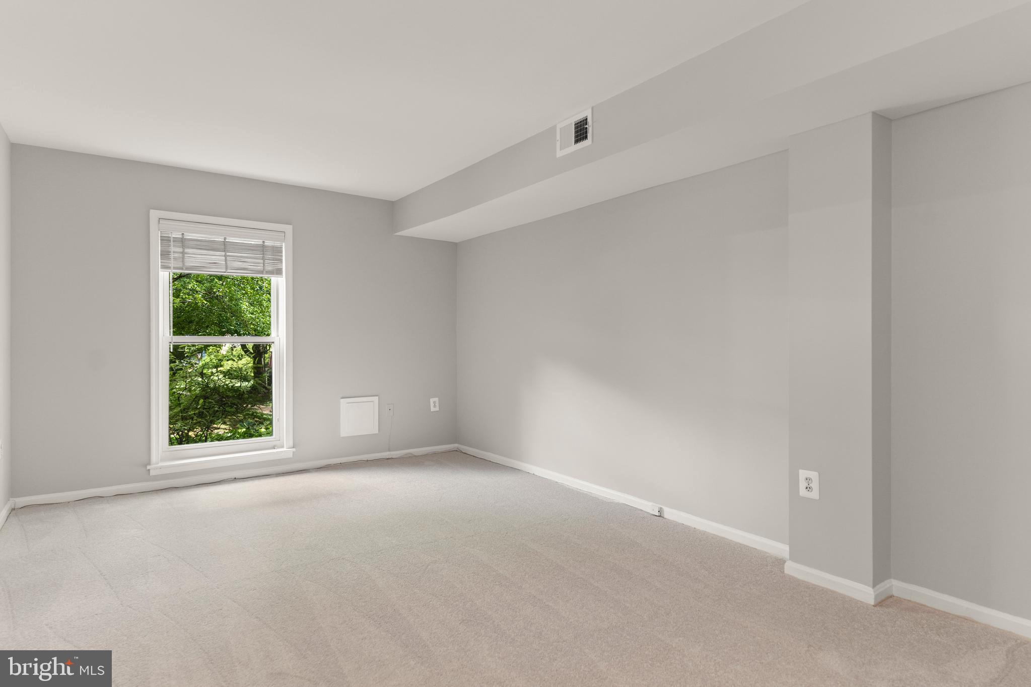 3865 PERSIMMON CIRCLE