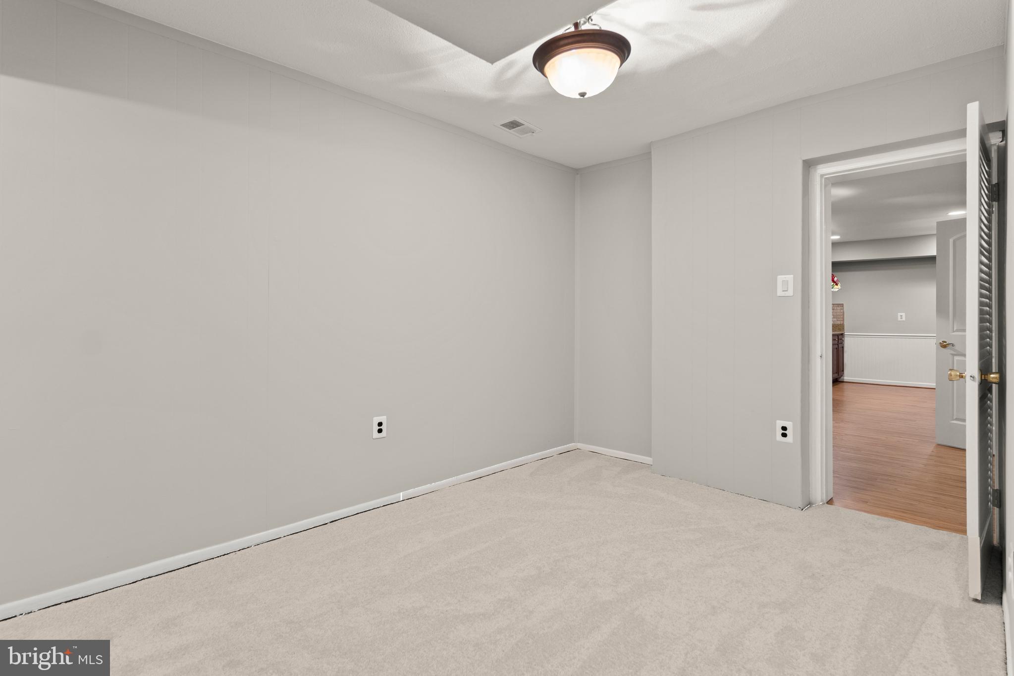 3865 PERSIMMON CIRCLE